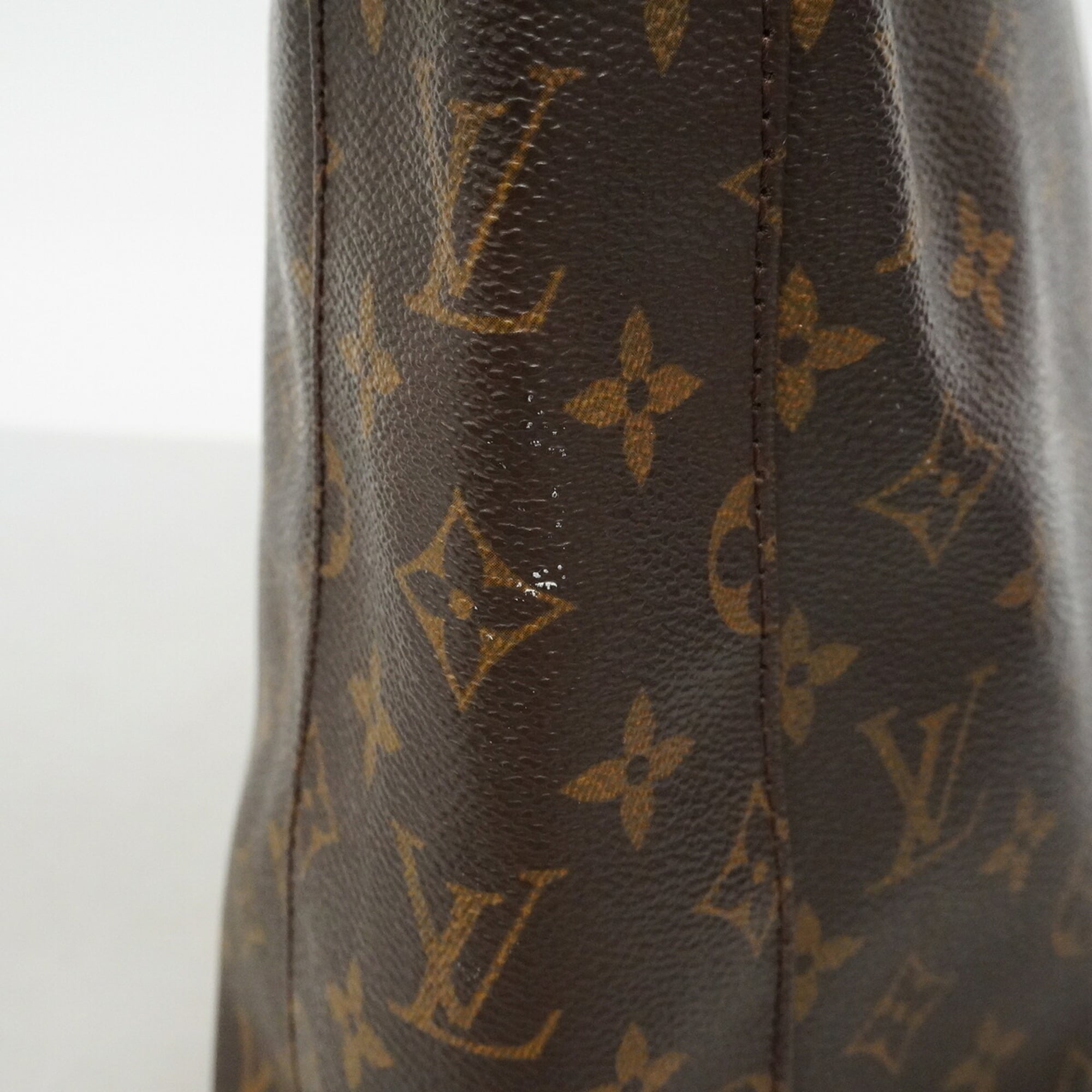 Louis Vuitton Brown Shoulder Bag (Pre-Owned)
