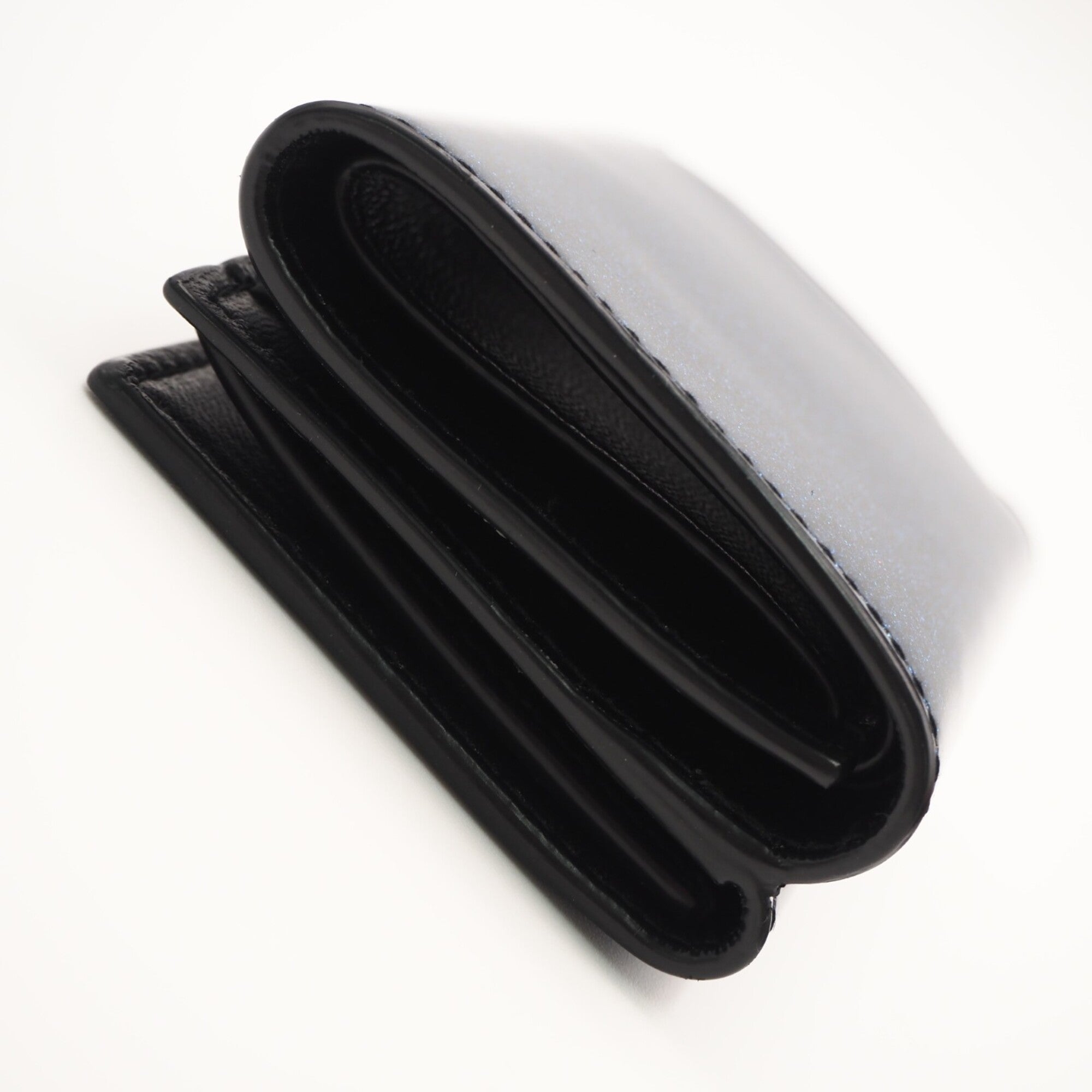 Yves Saint Laurent Blue Patent Leather Wallet (Tri-Fold) (Pre-Owned)