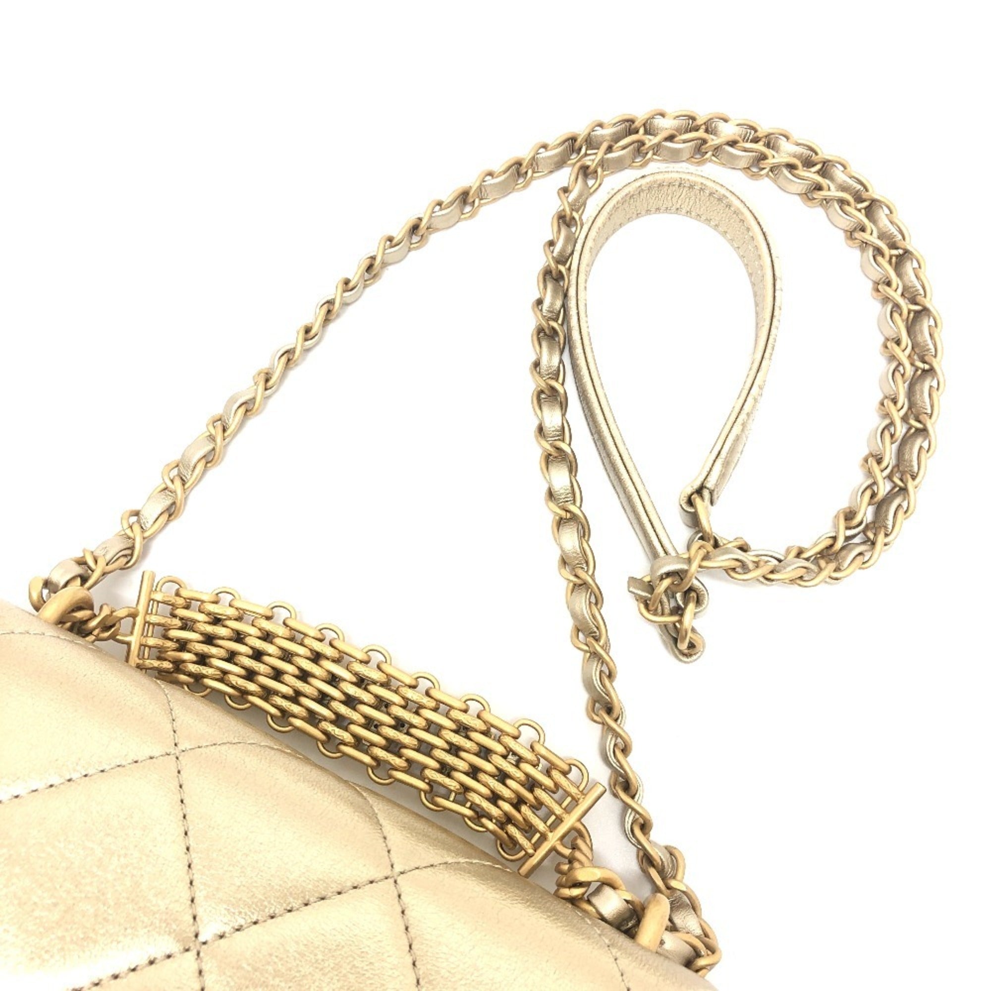 Chanel Matelasse Gold Leather Handbag Shoulder Bag (Pre-Owned)