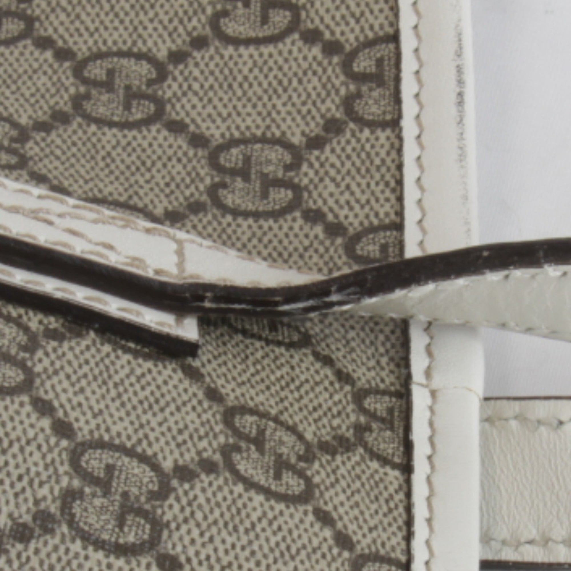 Gucci Brown Gg Supreme Tote Bag (Pre-Owned)