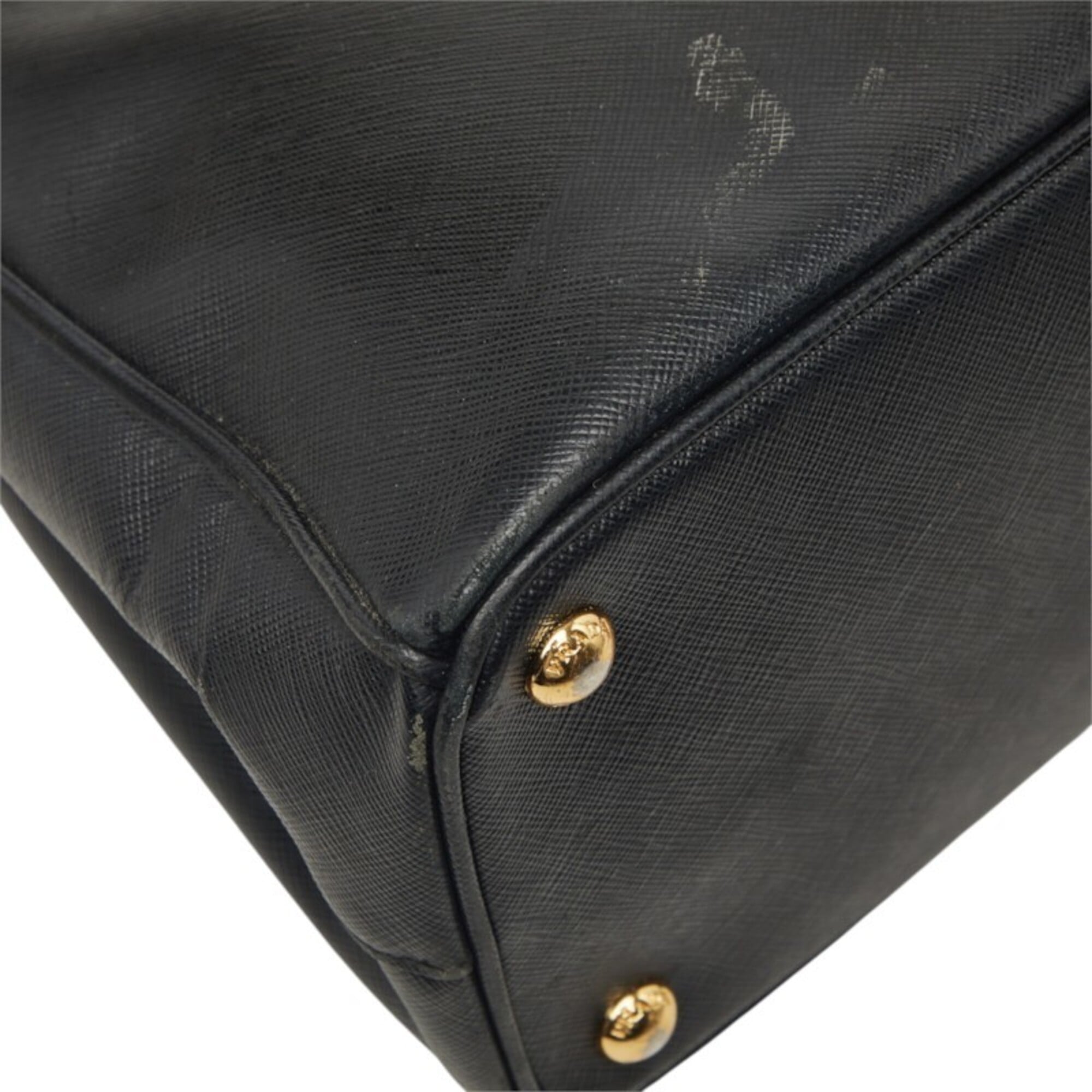 Prada Black Leather Handbag (Pre-Owned)