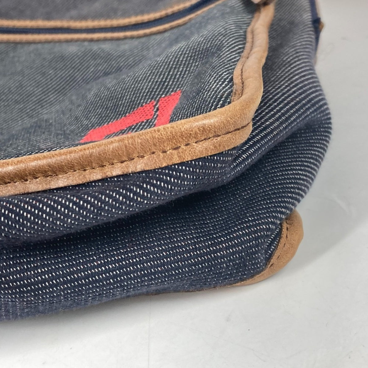 Fendi Blue Denim Pochette Shoulder Bag (Pre-Owned)