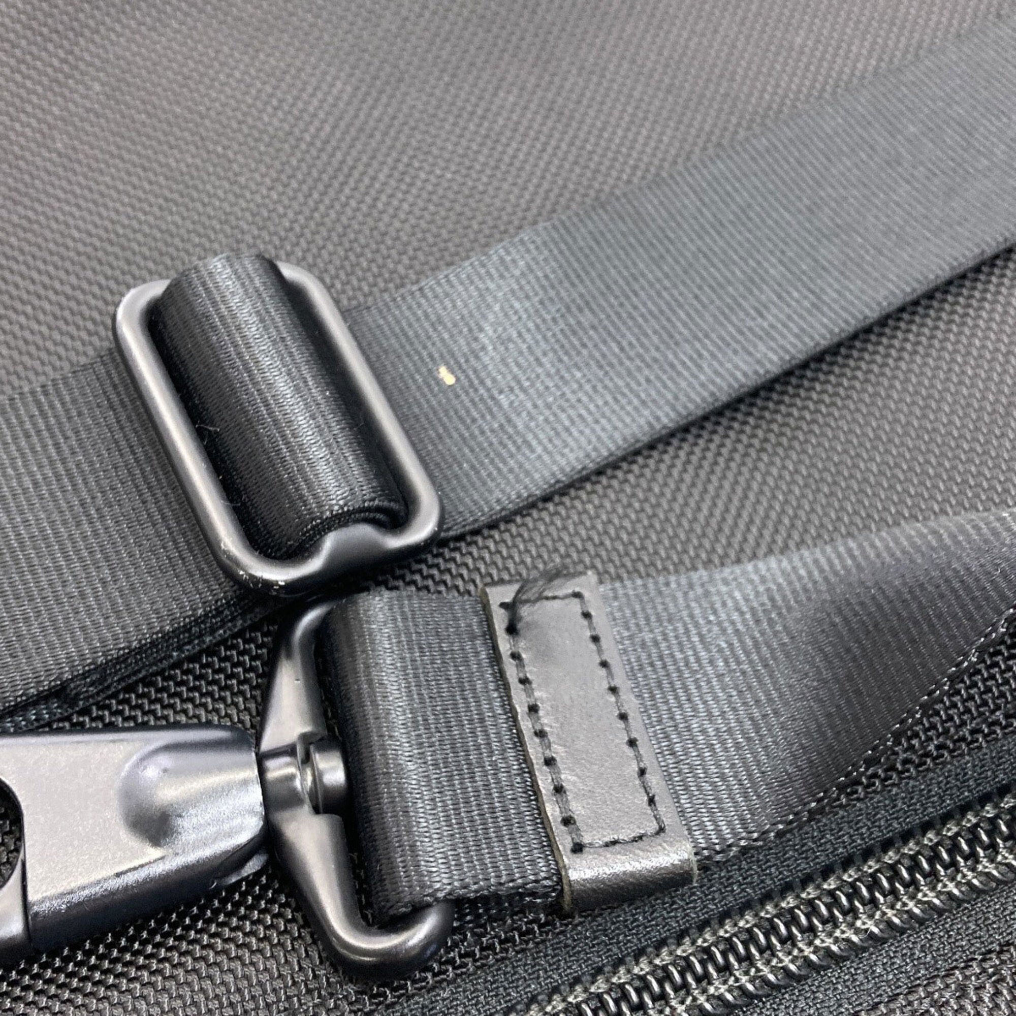 Tumi Black Nylon Briefcase (Pre-Owned)