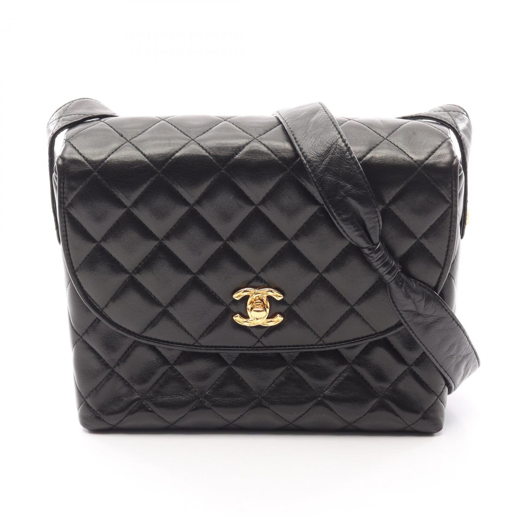 Chanel Black Leather Handbag Shoulder Bag (Pre-Owned)