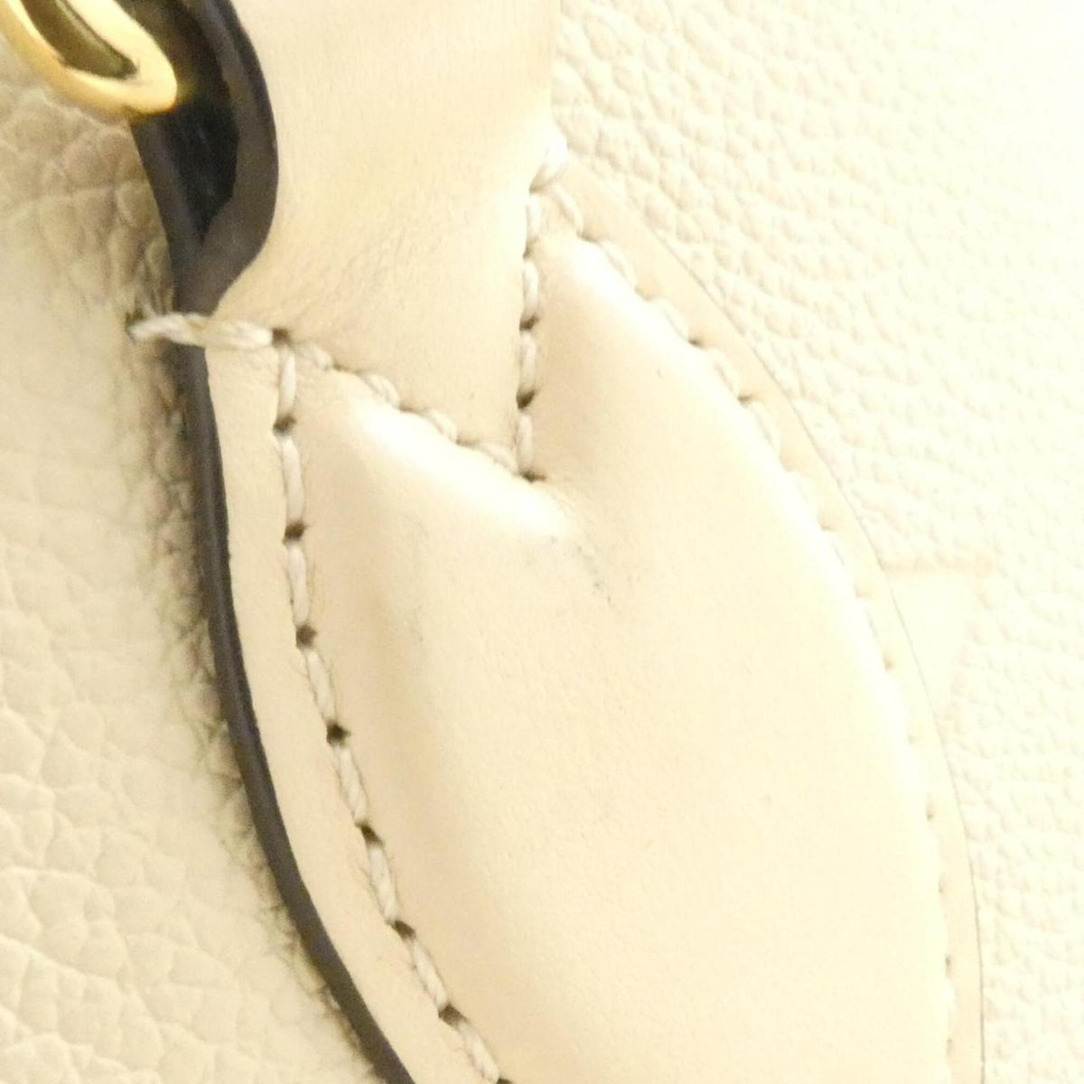 Louis Vuitton Beige Leather Handbag (Pre-Owned)