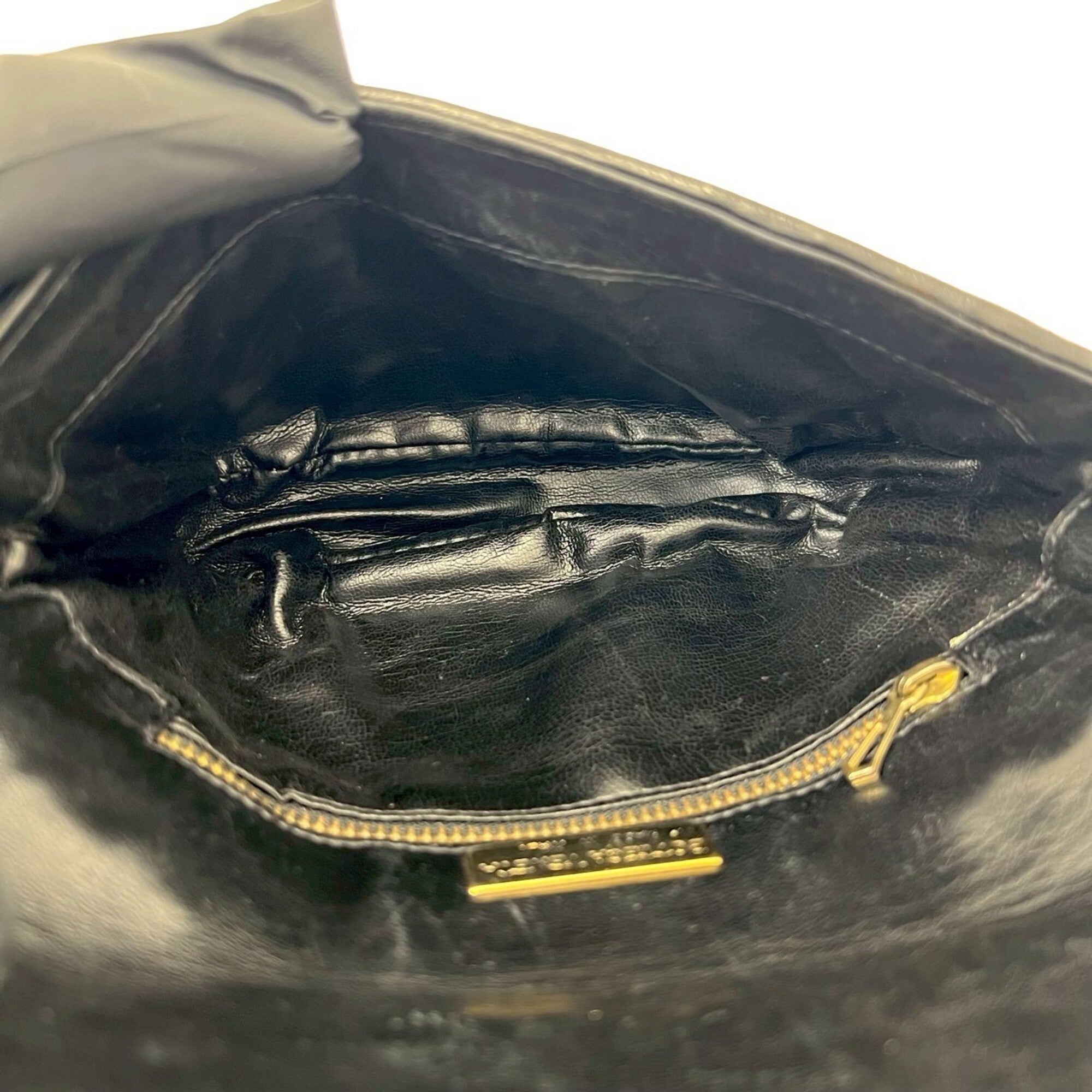 Bottega Veneta Black Leather Pochette Shoulder Bag (Pre-Owned)