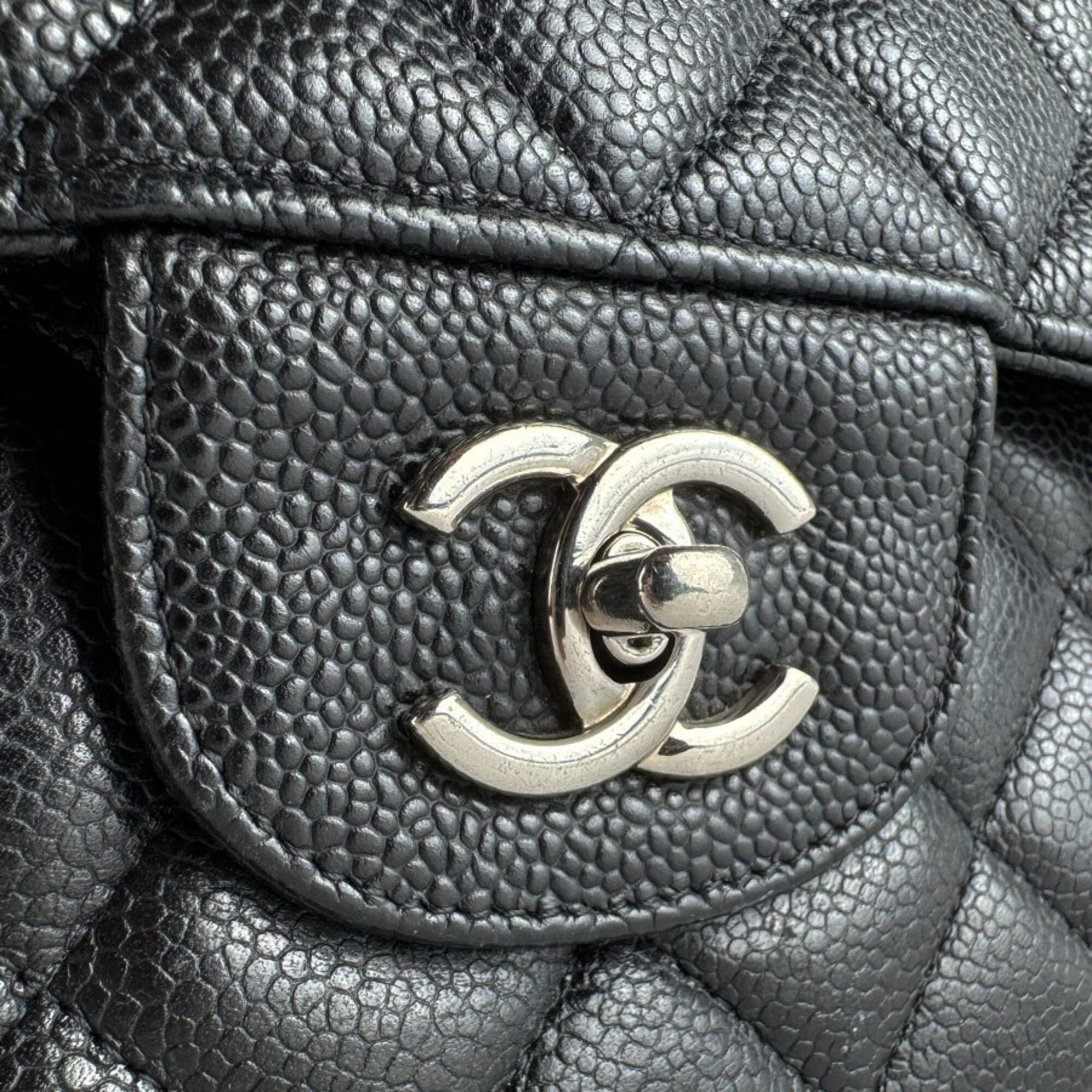 Chanel Black Grained Calfskin Shoulder Bag (Pre-Owned)