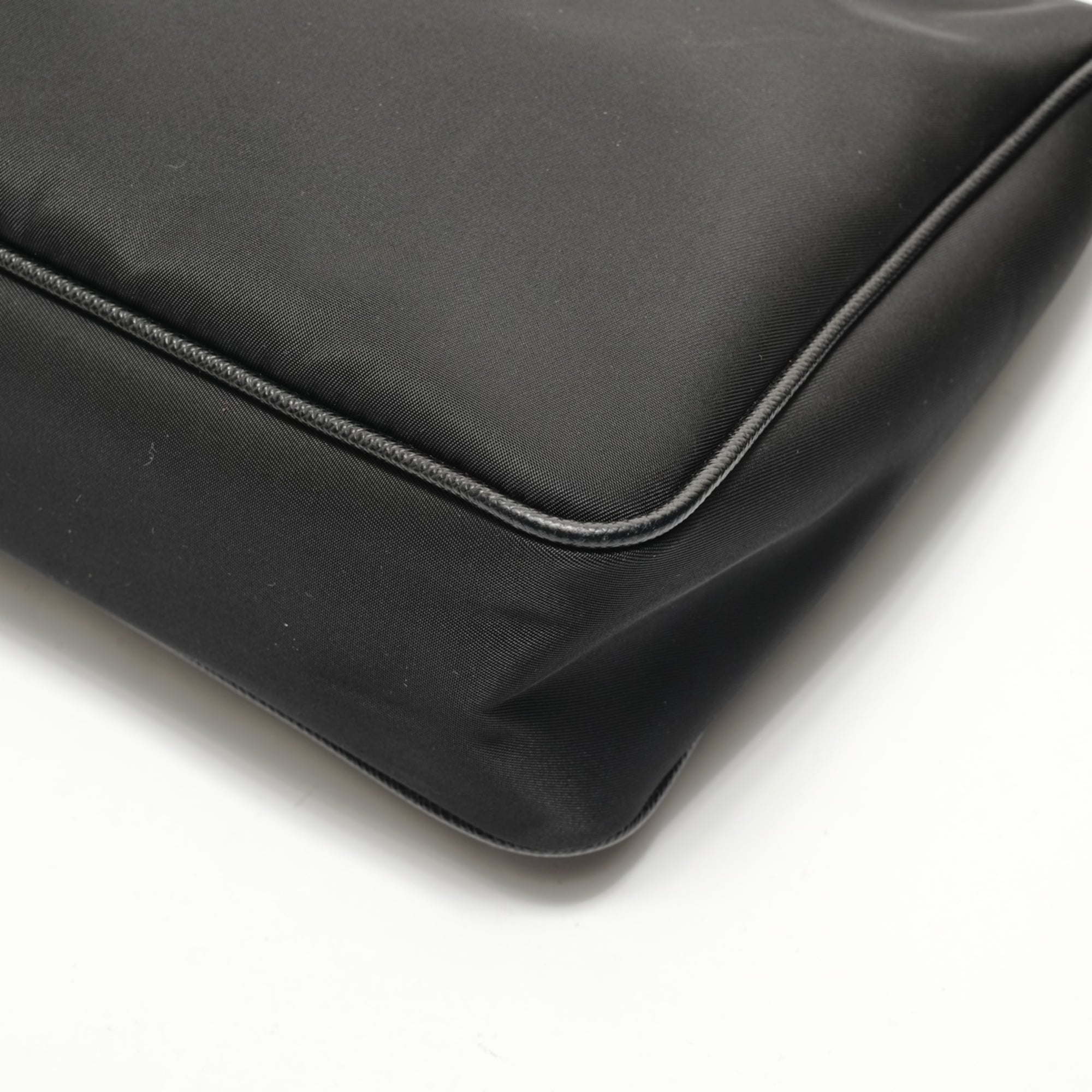 Prada Black Shoulder Bag (Pre-Owned)