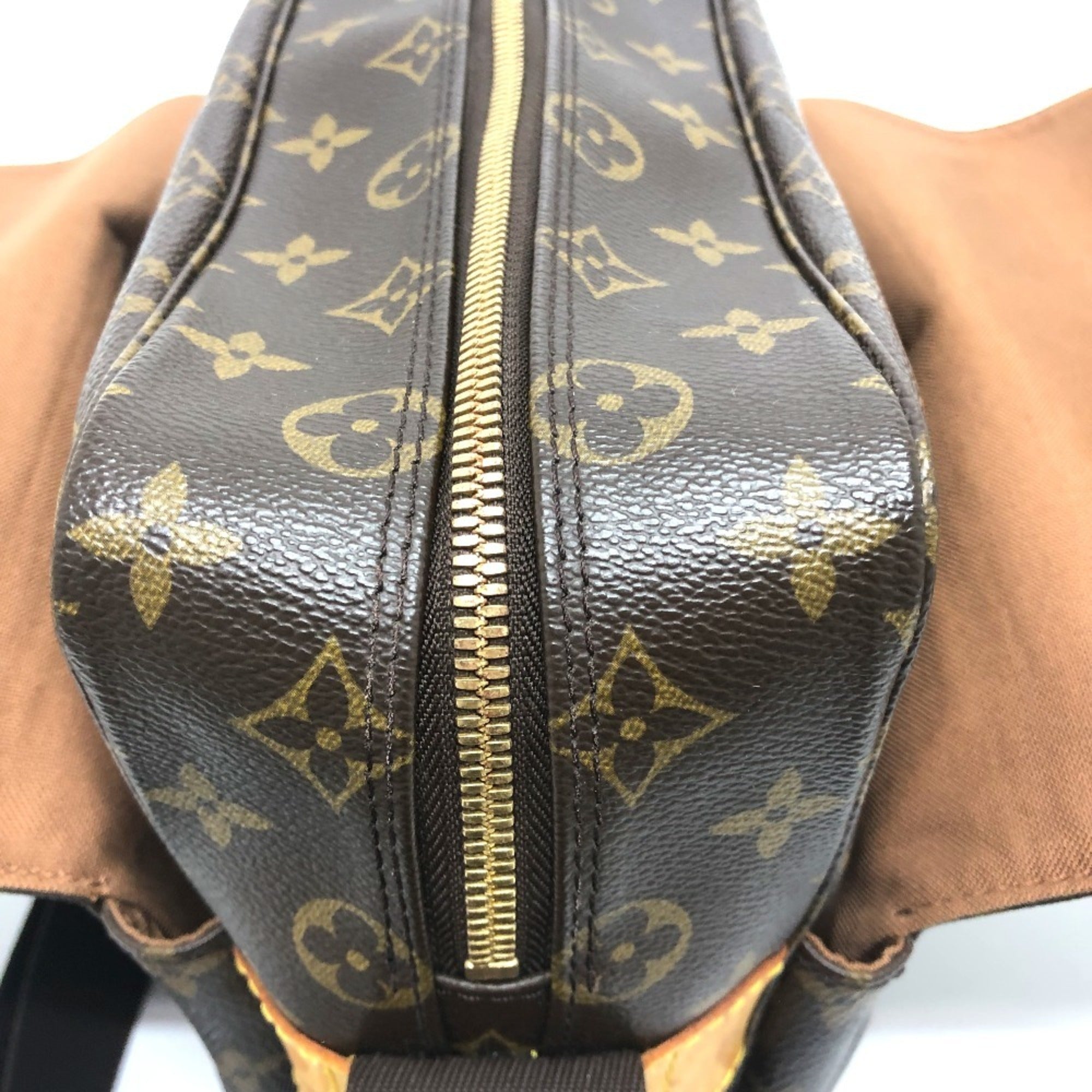 Louis Vuitton Brown Monogram Canvas Messenger Bag Shoulder Bag (Pre-Owned)
