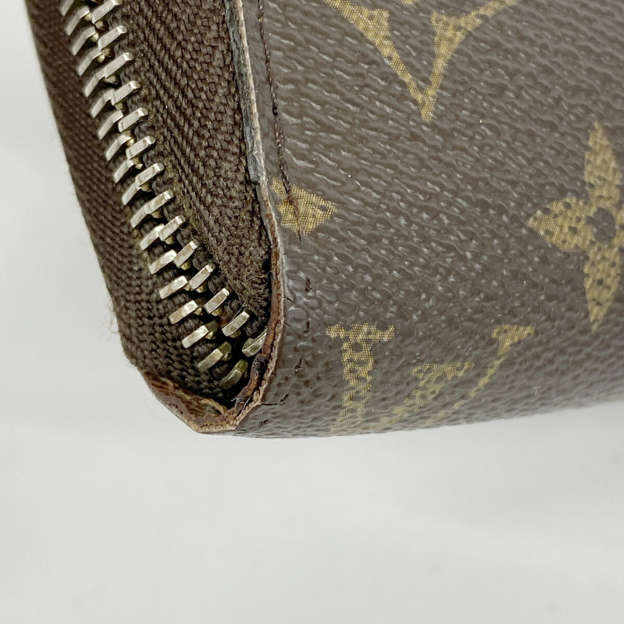 Louis Vuitton Brown Long Wallet (Bi-Fold) (Pre-Owned)