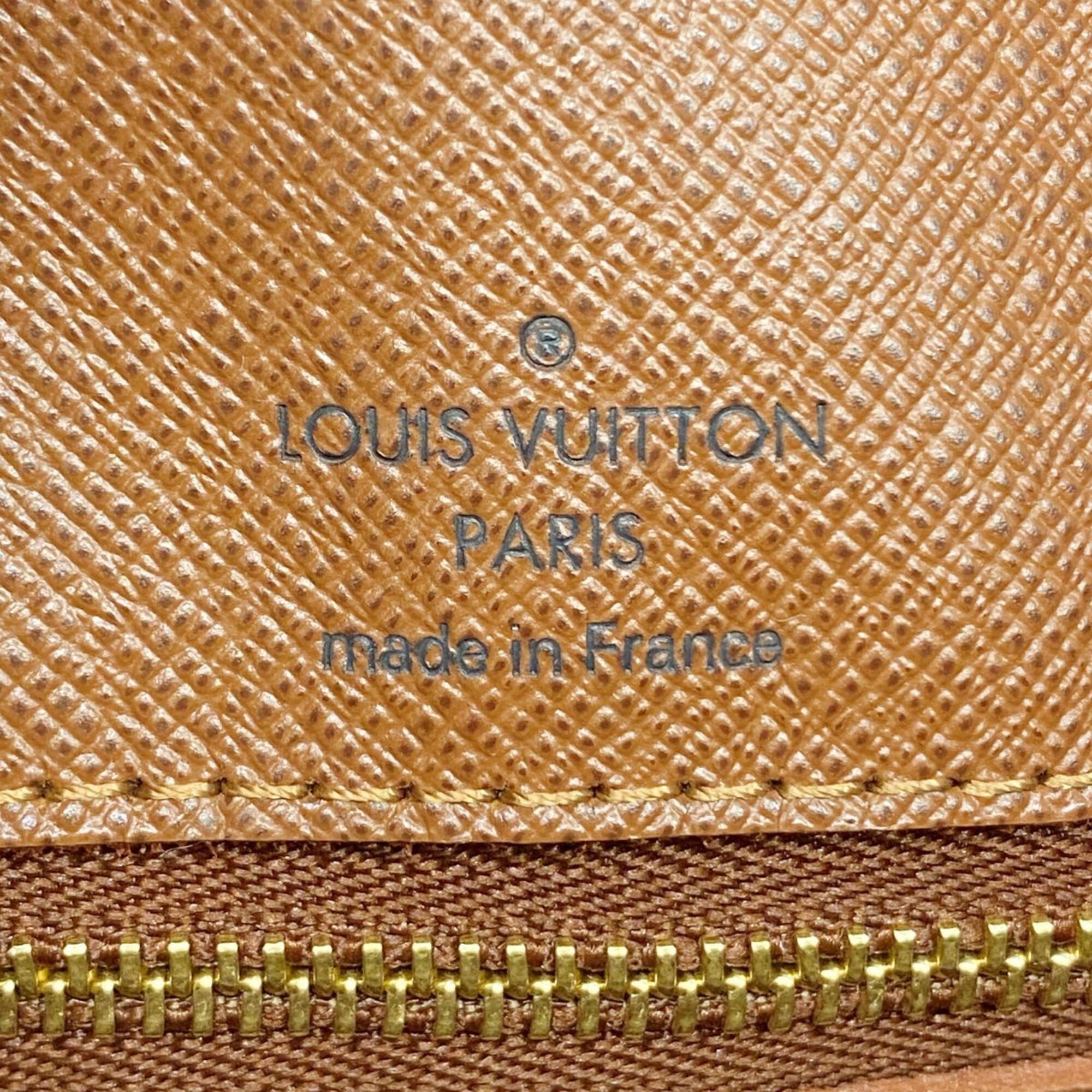 Louis Vuitton Brown Shoulder Bag (Pre-Owned)