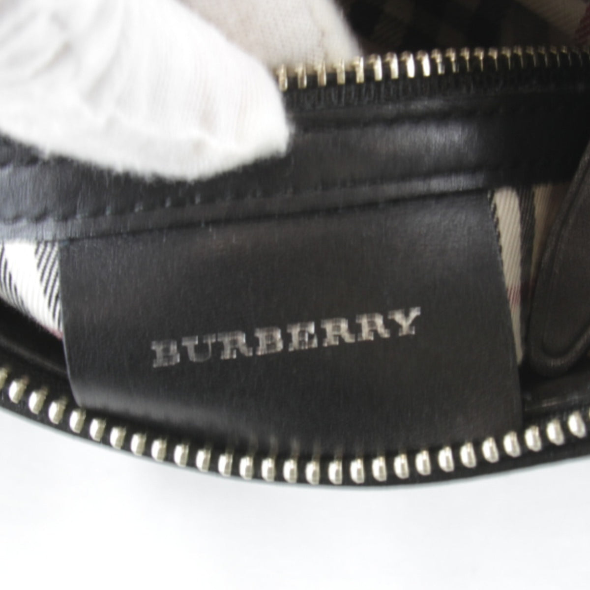 Burberry Black Leather Shoulder Bag (Pre-Owned)
