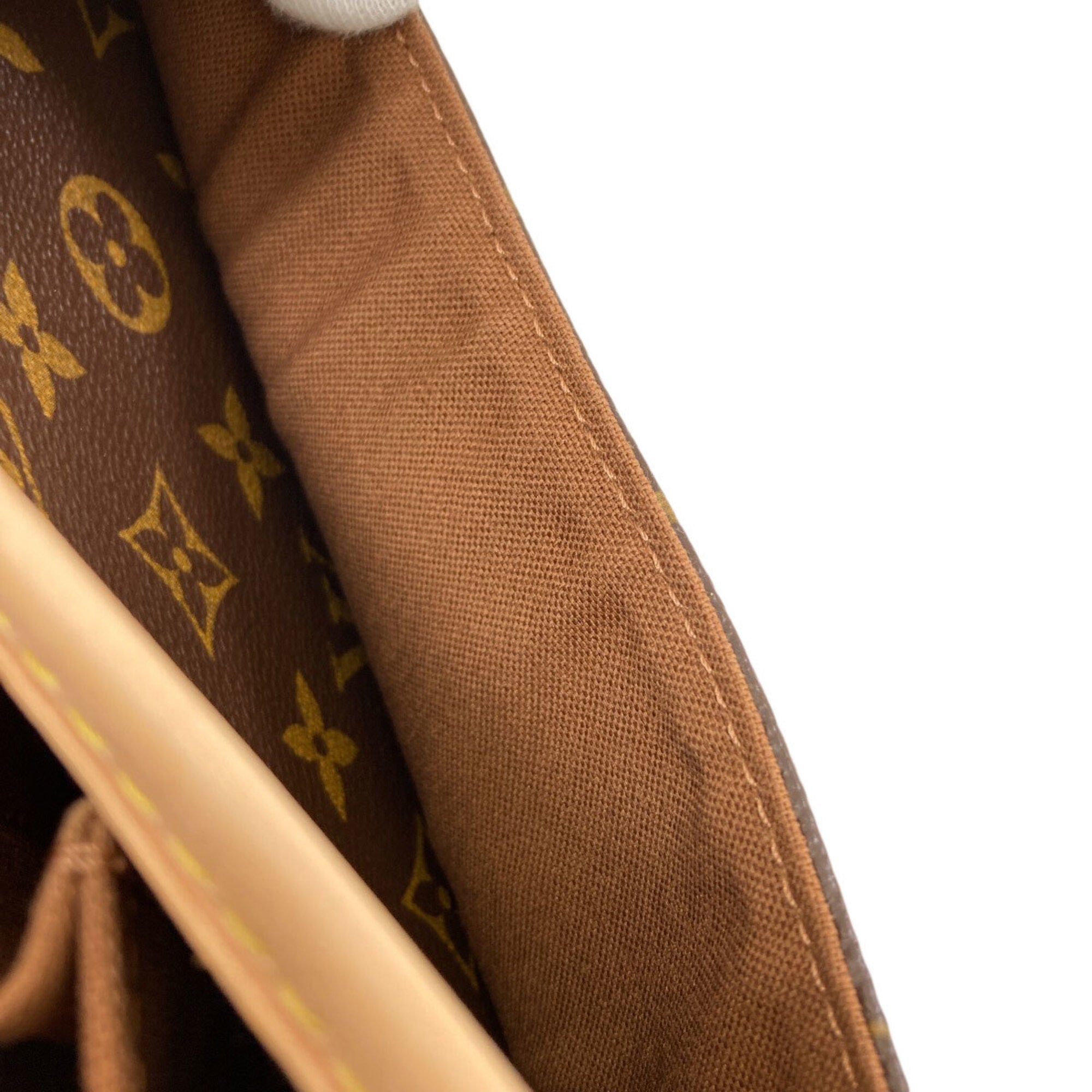 Louis Vuitton Monogram Monogram Canvas Shoulder Bag (Pre-Owned)