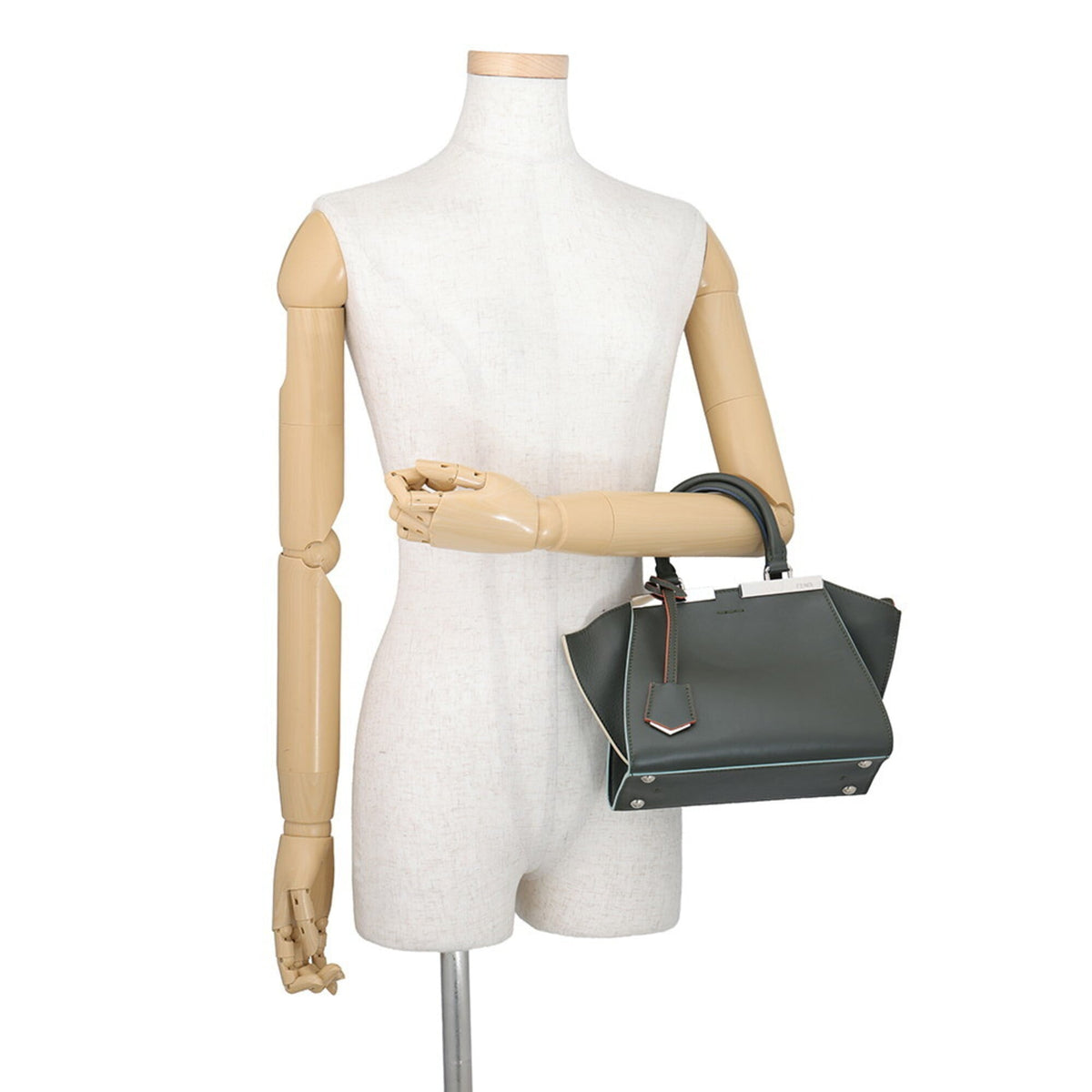 Fendi Khaki Leather Handbag (Pre-Owned)