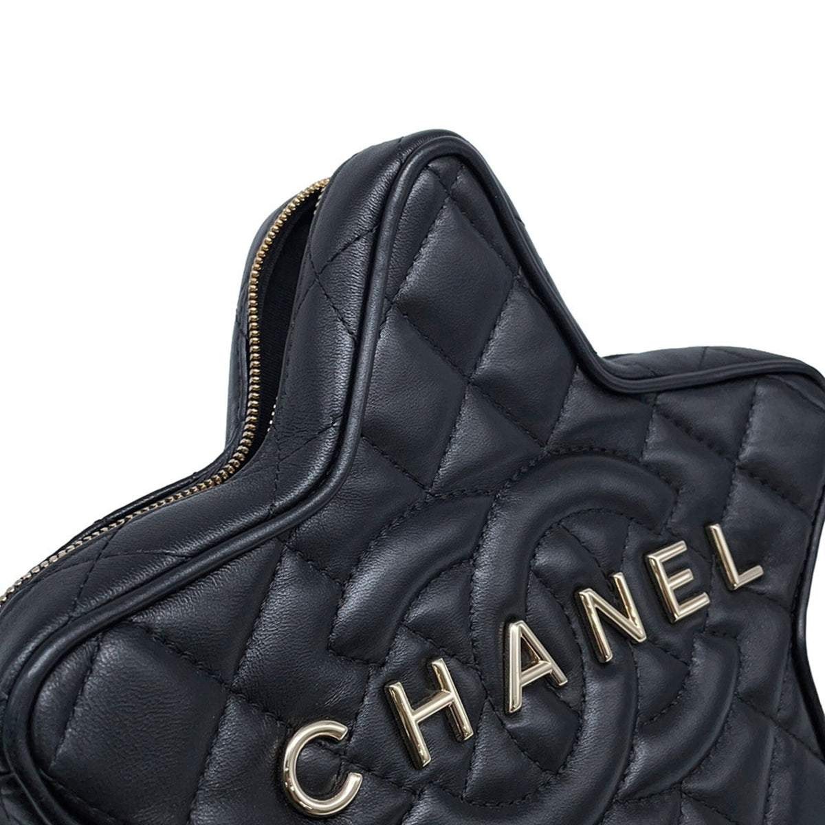 Chanel Black Leather Handbag Shoulder Bag (Pre-Owned)