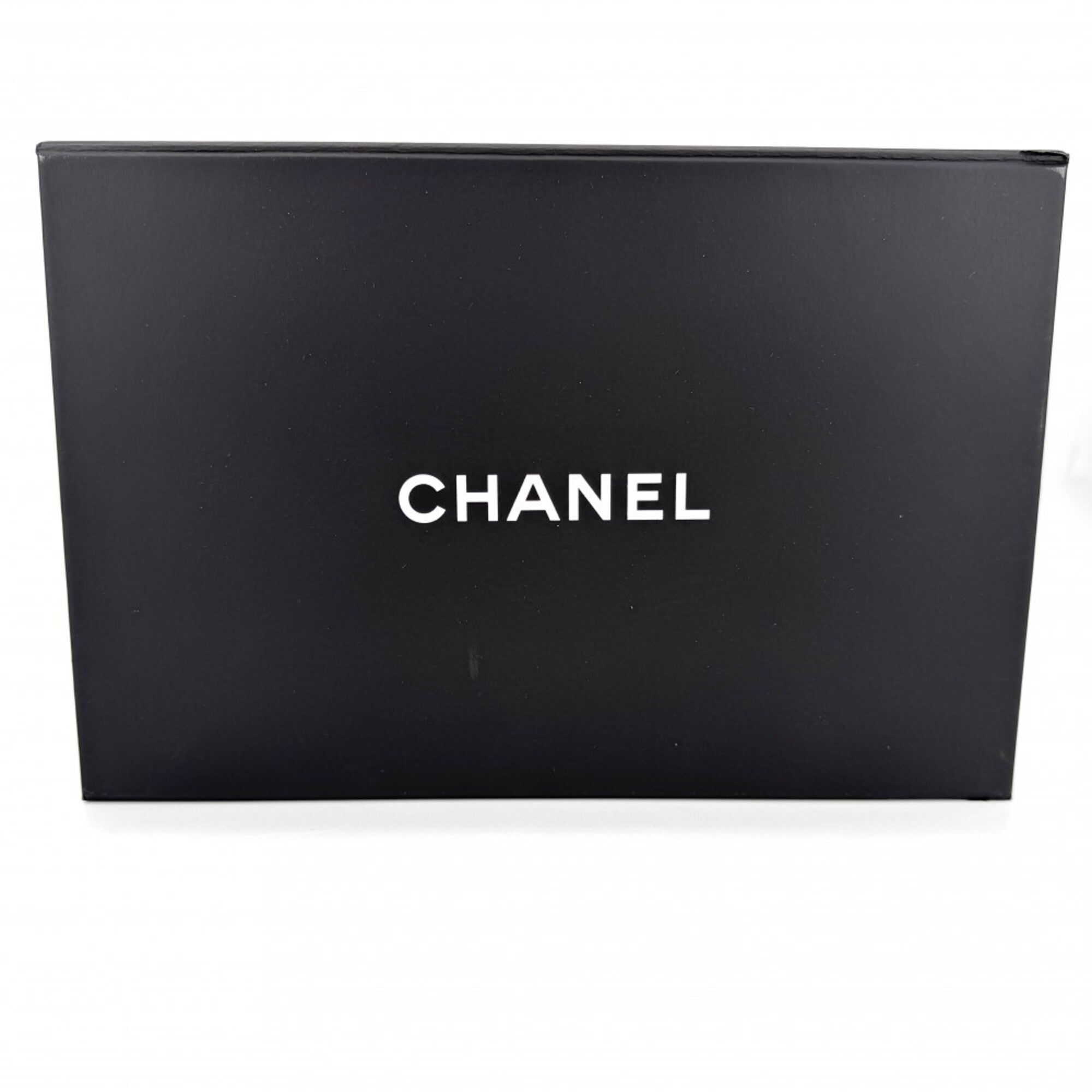 Chanel Black Leather Handbag Shoulder Bag (Pre-Owned)