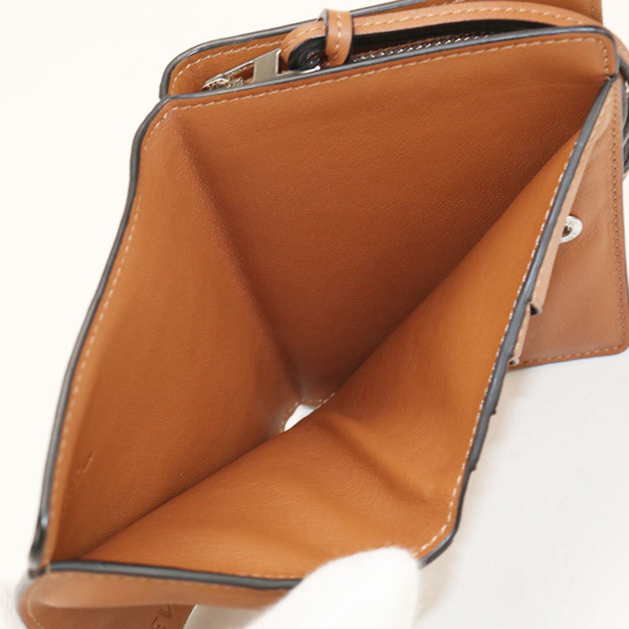 Loewe Beige Leather Wallet (Bi-Fold) (Pre-Owned)