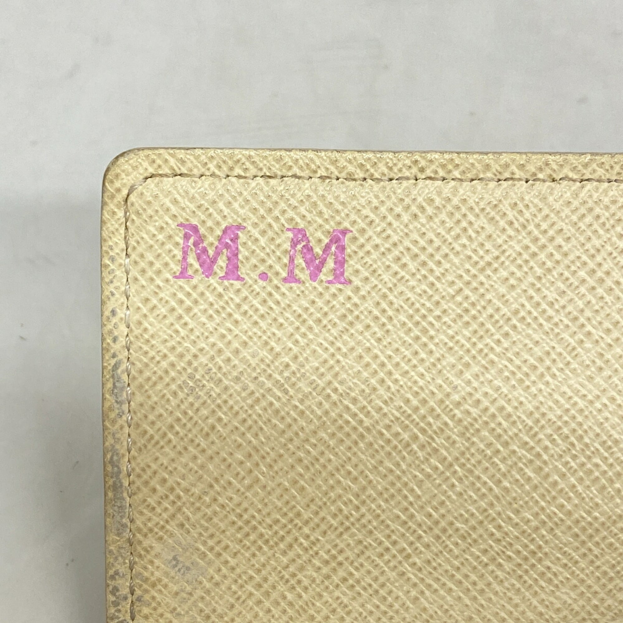 Louis Vuitton White Long Wallet (Bi-Fold) (Pre-Owned)