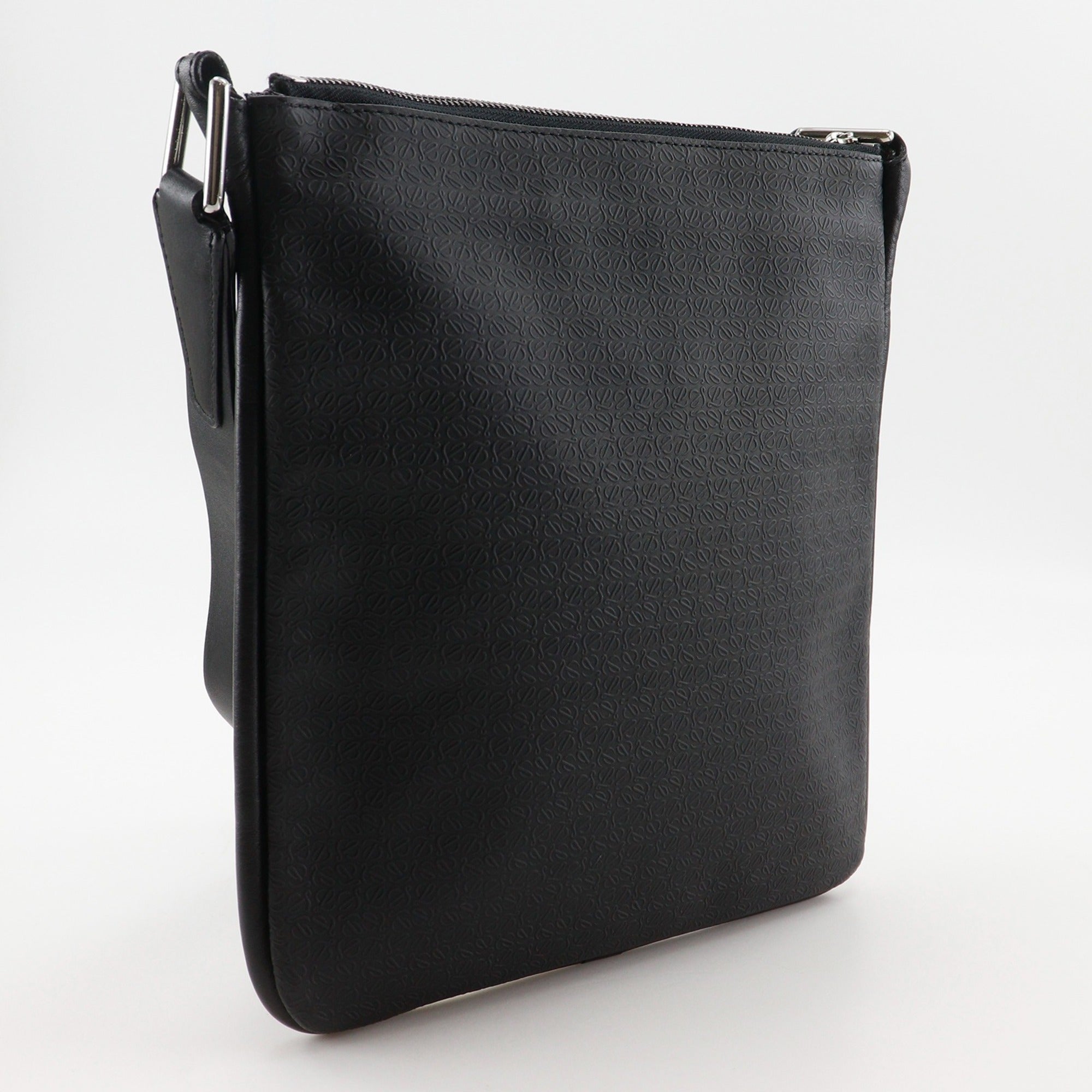 Loewe Black Pvc Shoulder Bag (Pre-Owned)