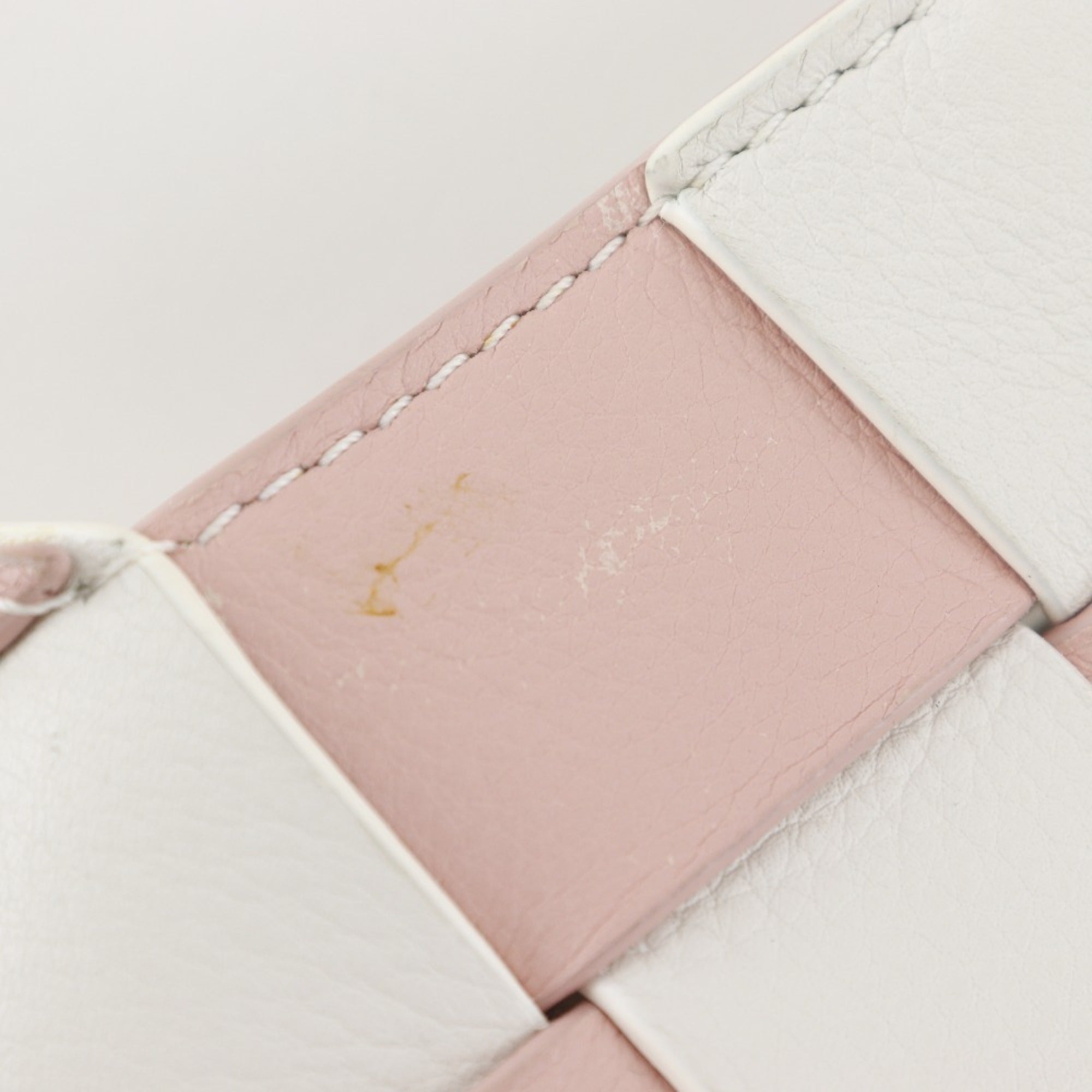 Loewe Pink White Leather Basket Handbag (Pre-Owned)