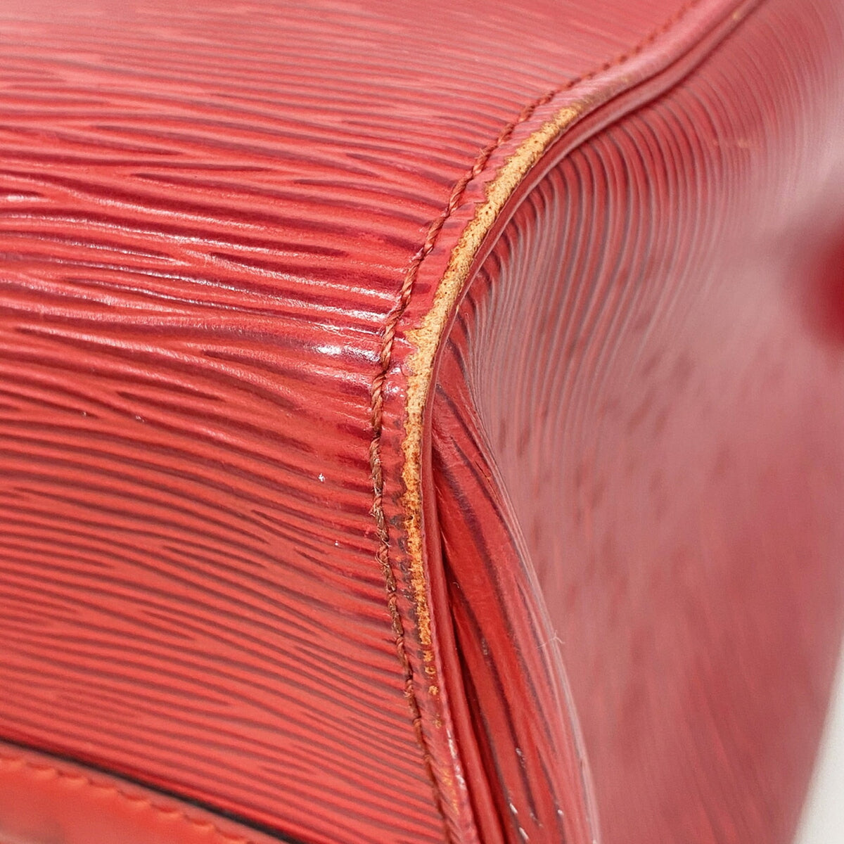 Louis Vuitton Castilian Red Handbag (Pre-Owned)