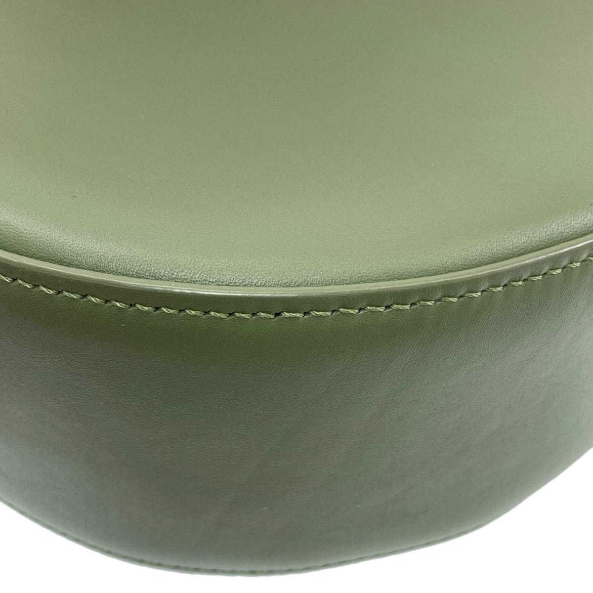 Loewe Green Leather Shoulder Bag (Pre-Owned)