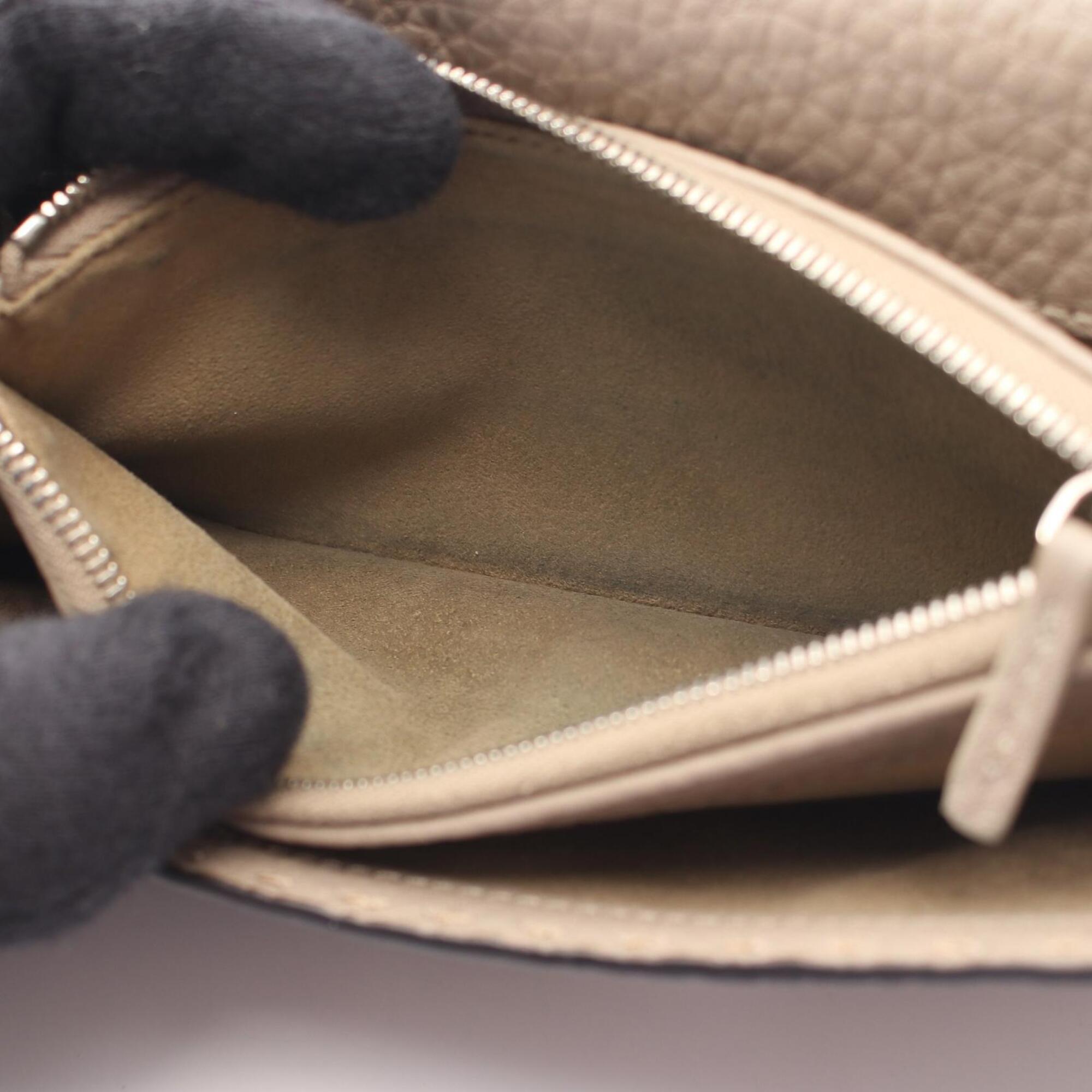 Fendi Beige Leather Long Wallet (Bi-Fold) (Pre-Owned)