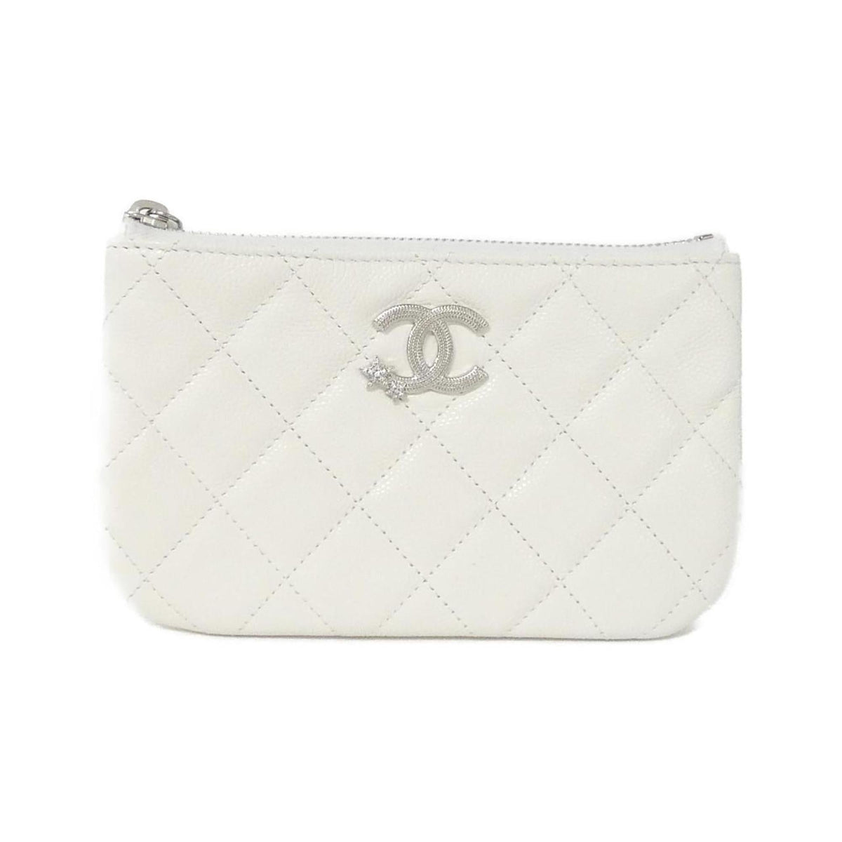 Chanel White Grained Calfskin Pouch (Pre-Owned)