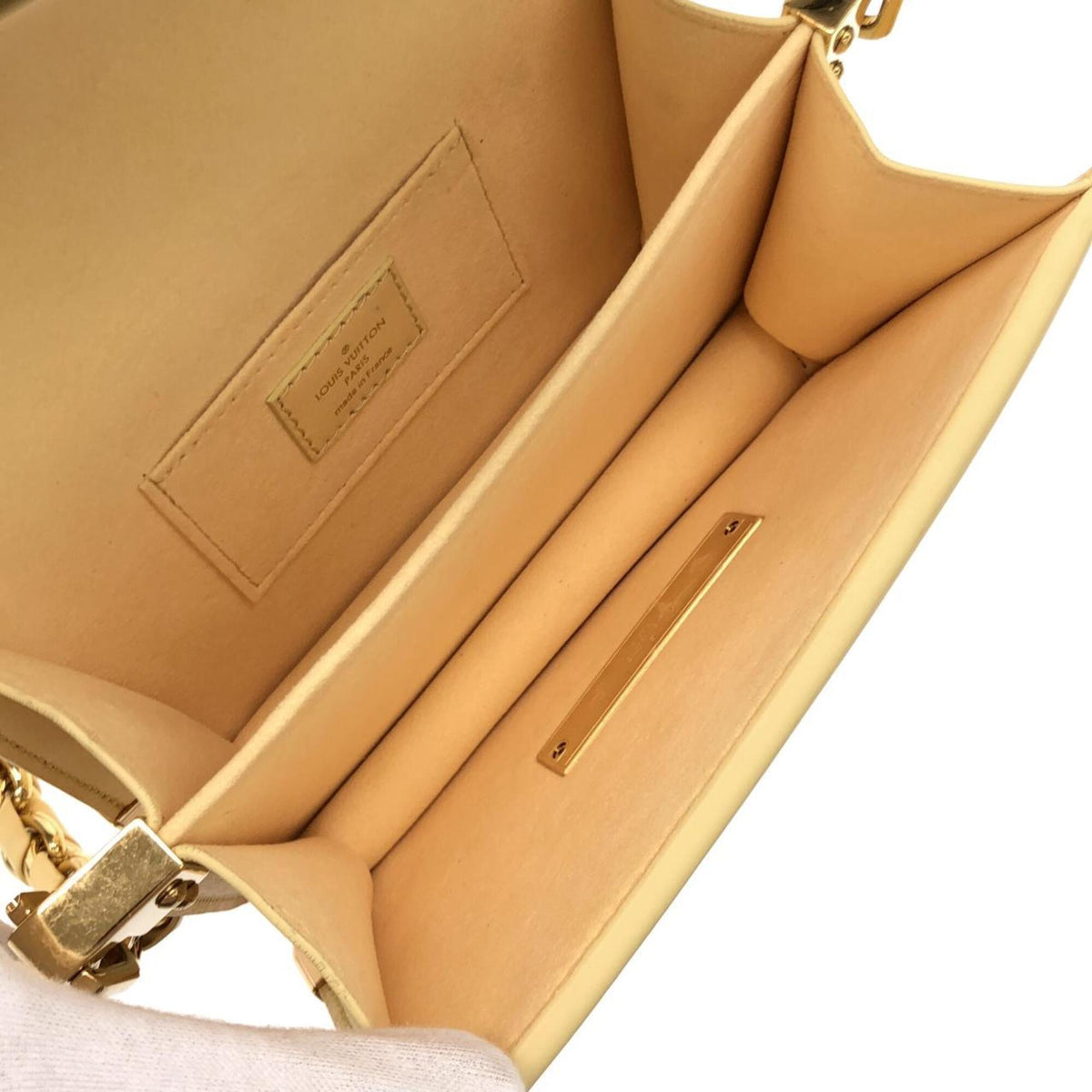 Louis Vuitton Jaune Yellow Leather Shoulder Bag (Pre-Owned)