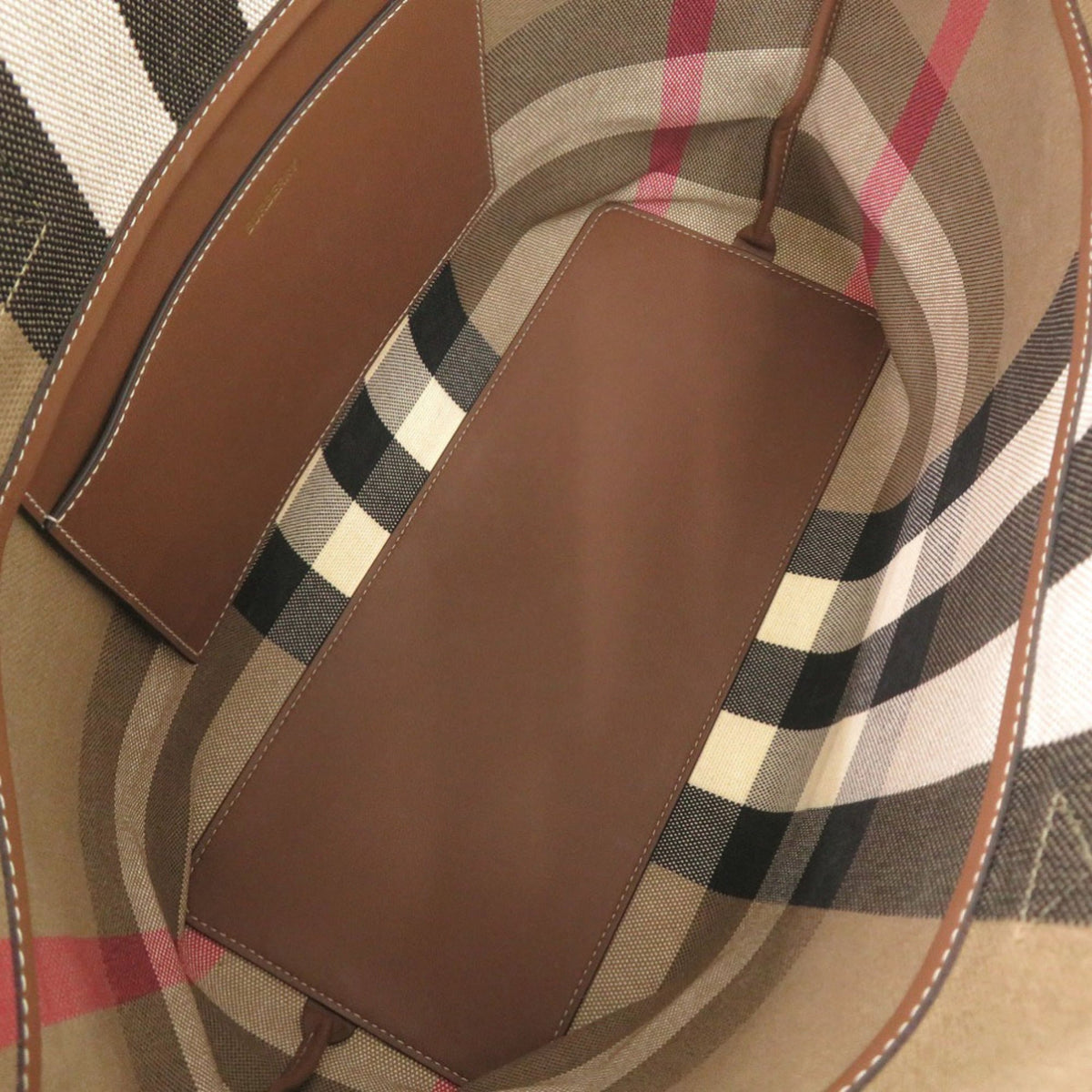 Burberry Brown Canvas Tote Bag (Pre-Owned)