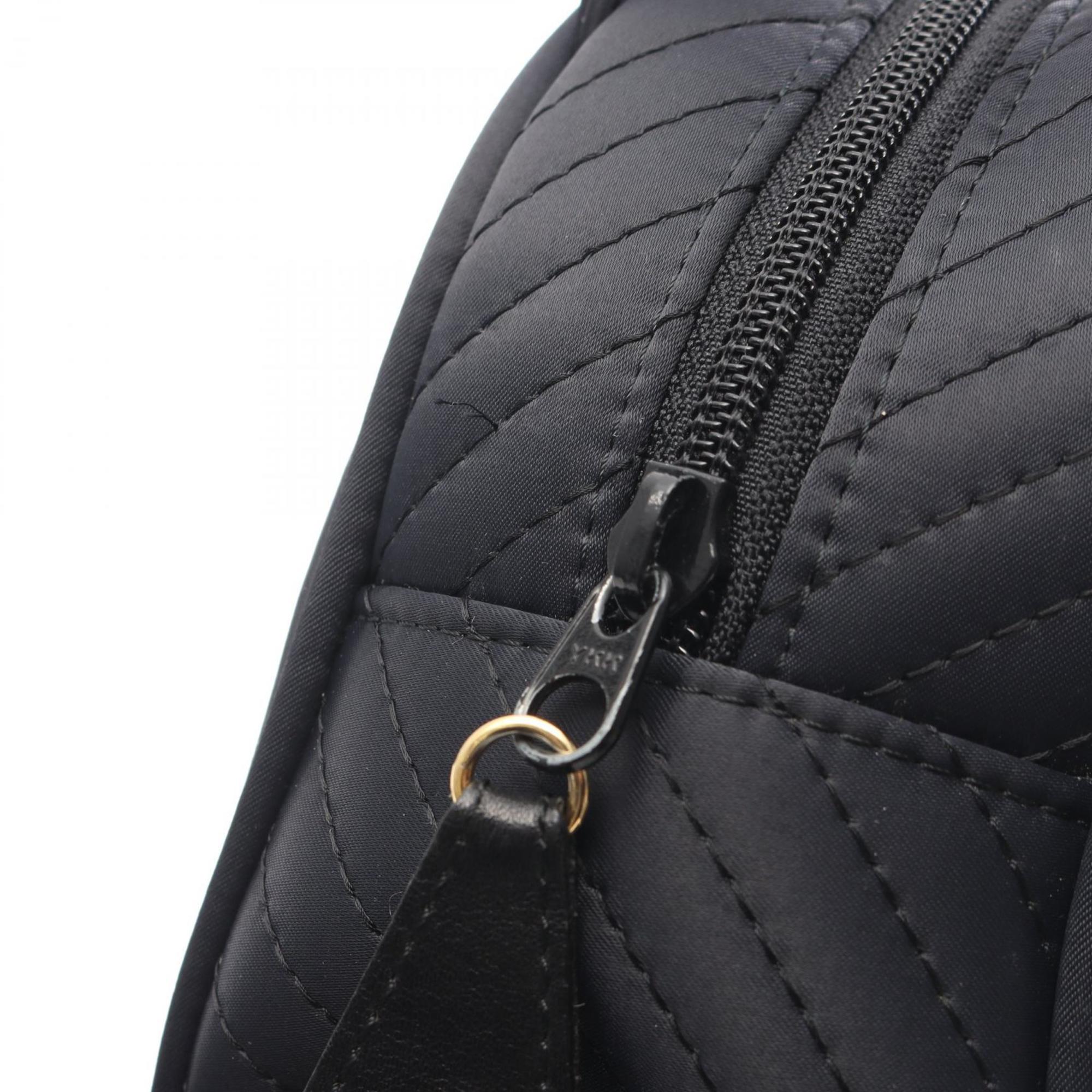 Yves Saint Laurent Navy Nylon Handbag (Pre-Owned)