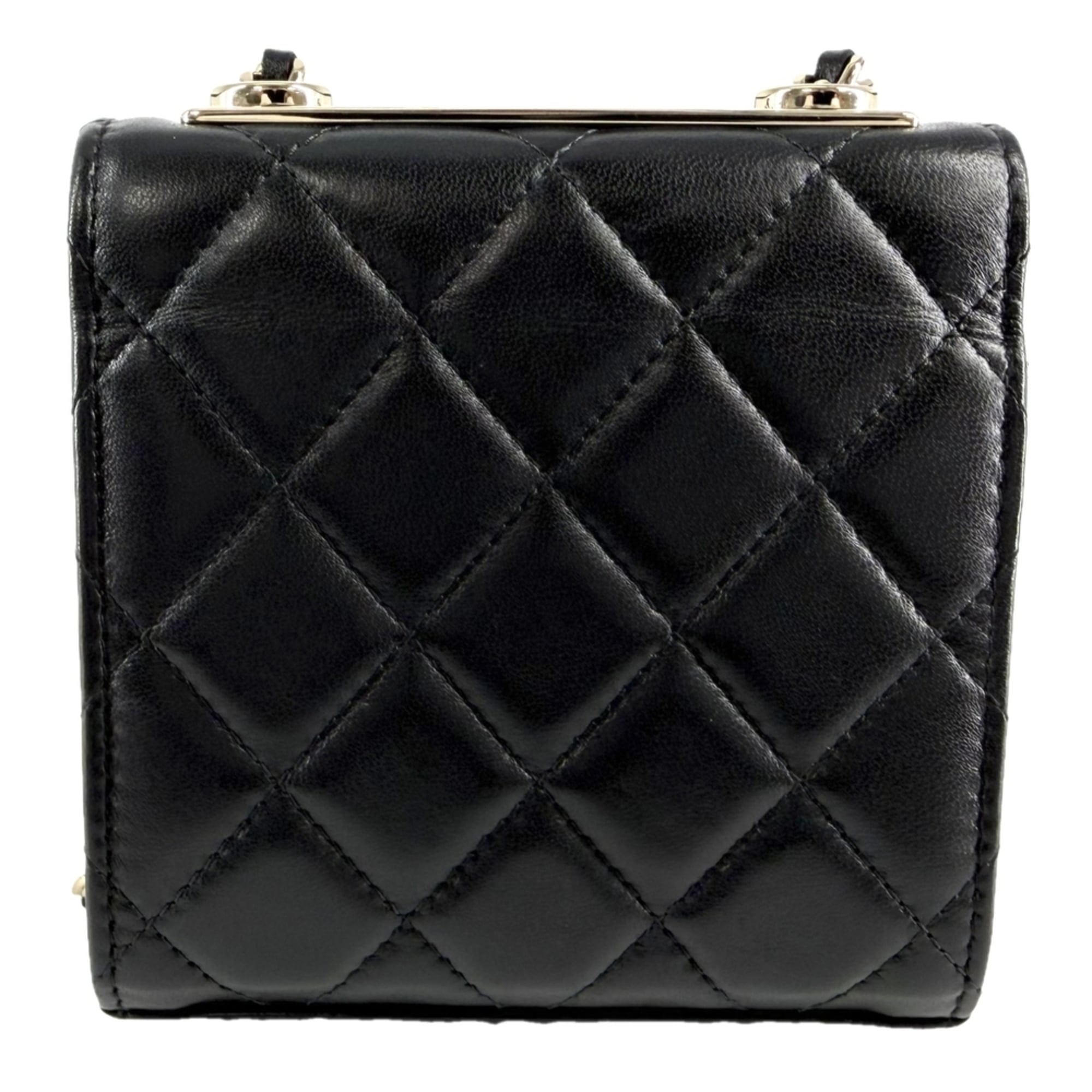 Chanel Black White Leather Shoulder Bag (Pre-Owned)
