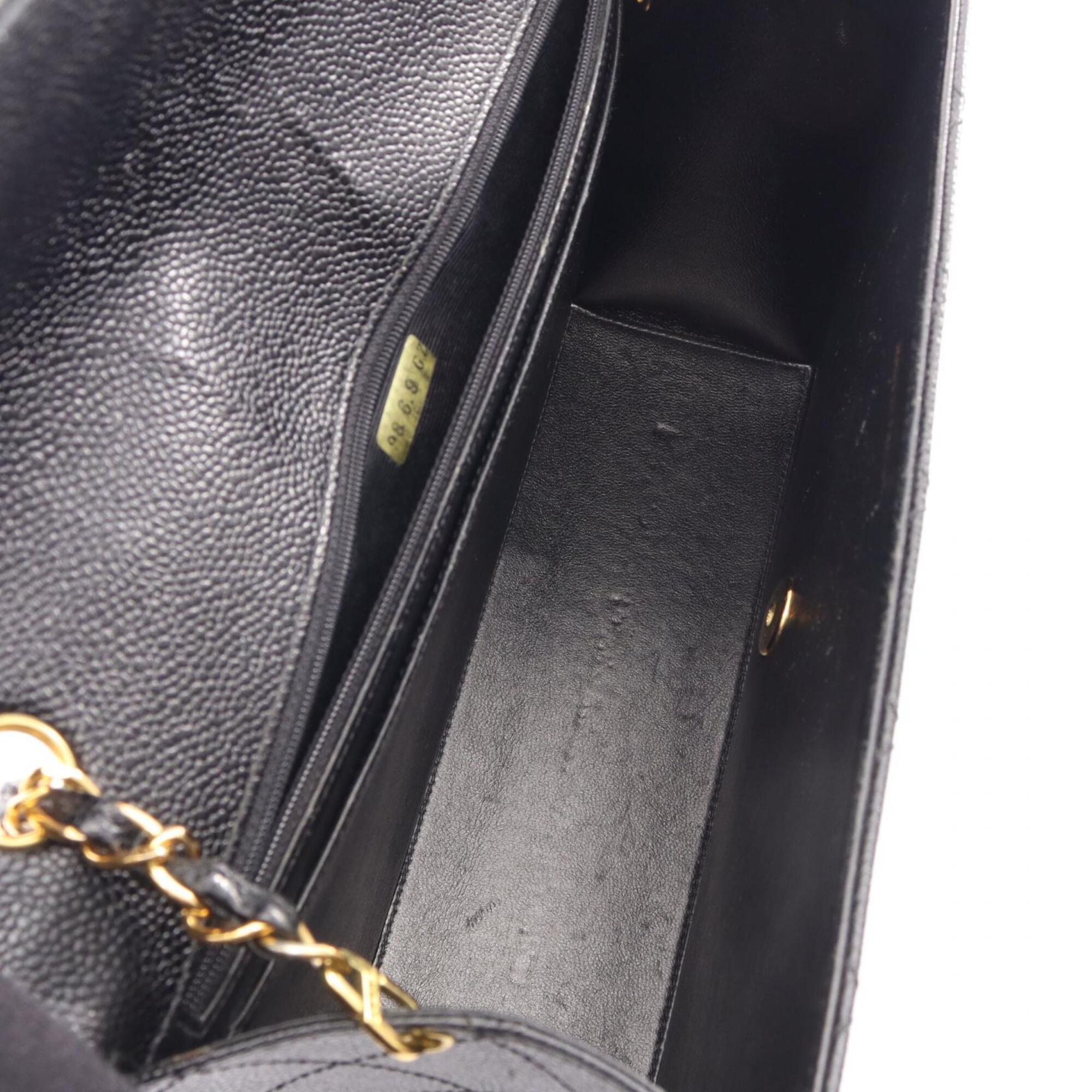Chanel Black Grained Calfskin Handbag Shoulder Bag (Pre-Owned)