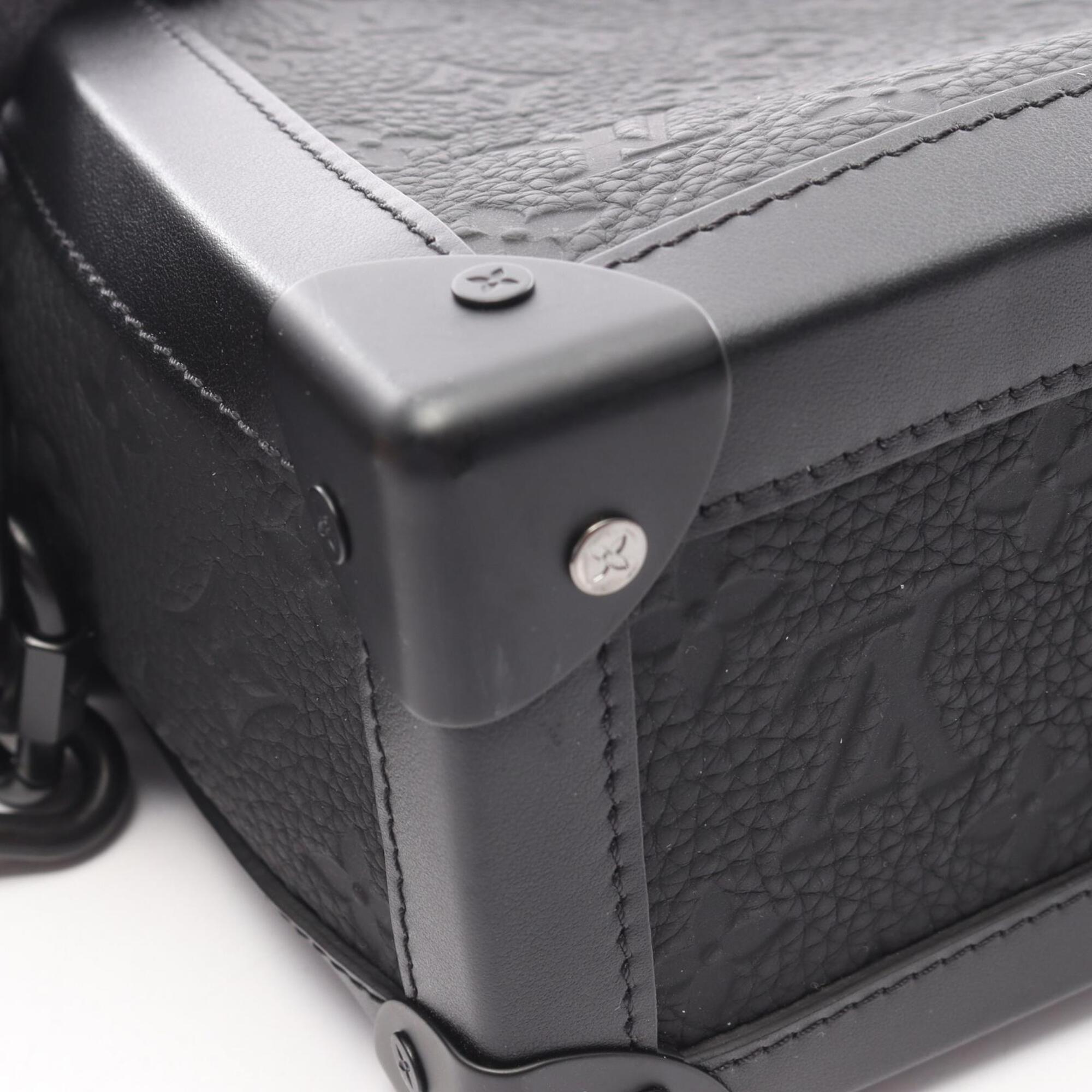 Louis Vuitton Black Leather Handbag Shoulder Bag (Pre-Owned)