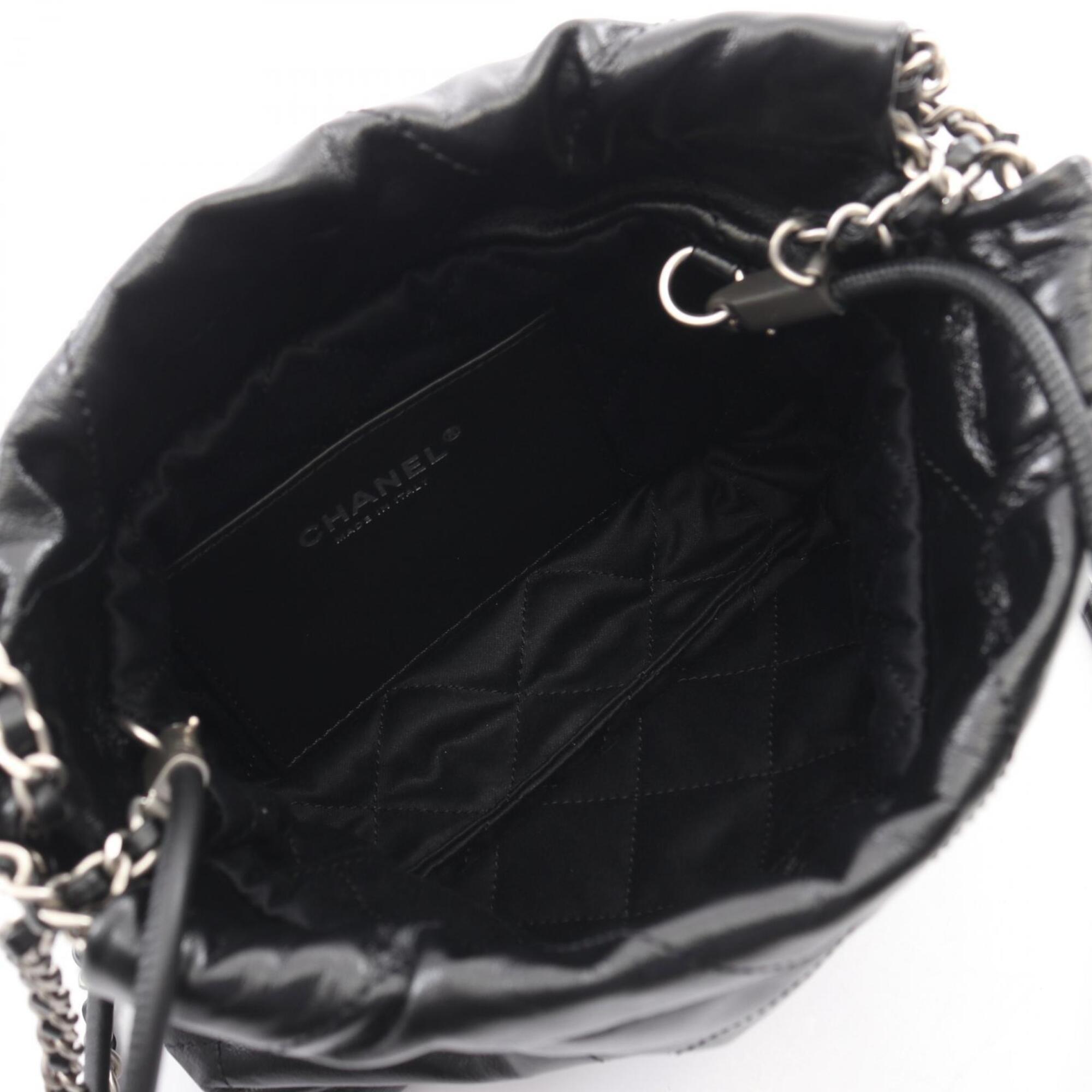 Chanel Black Leather Handbag Shoulder Bag (Pre-Owned)