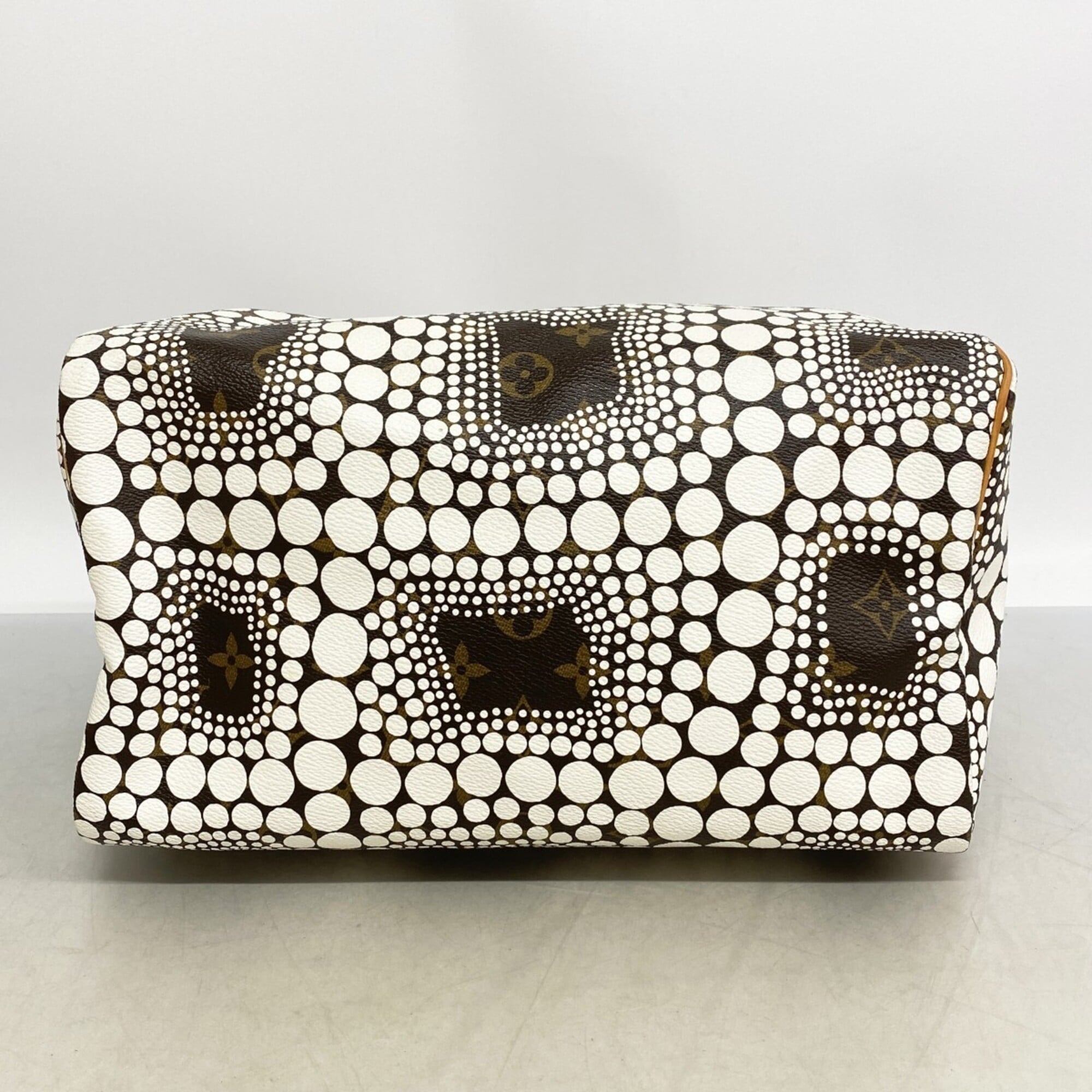 Louis Vuitton Blanc Handbag (Pre-Owned)