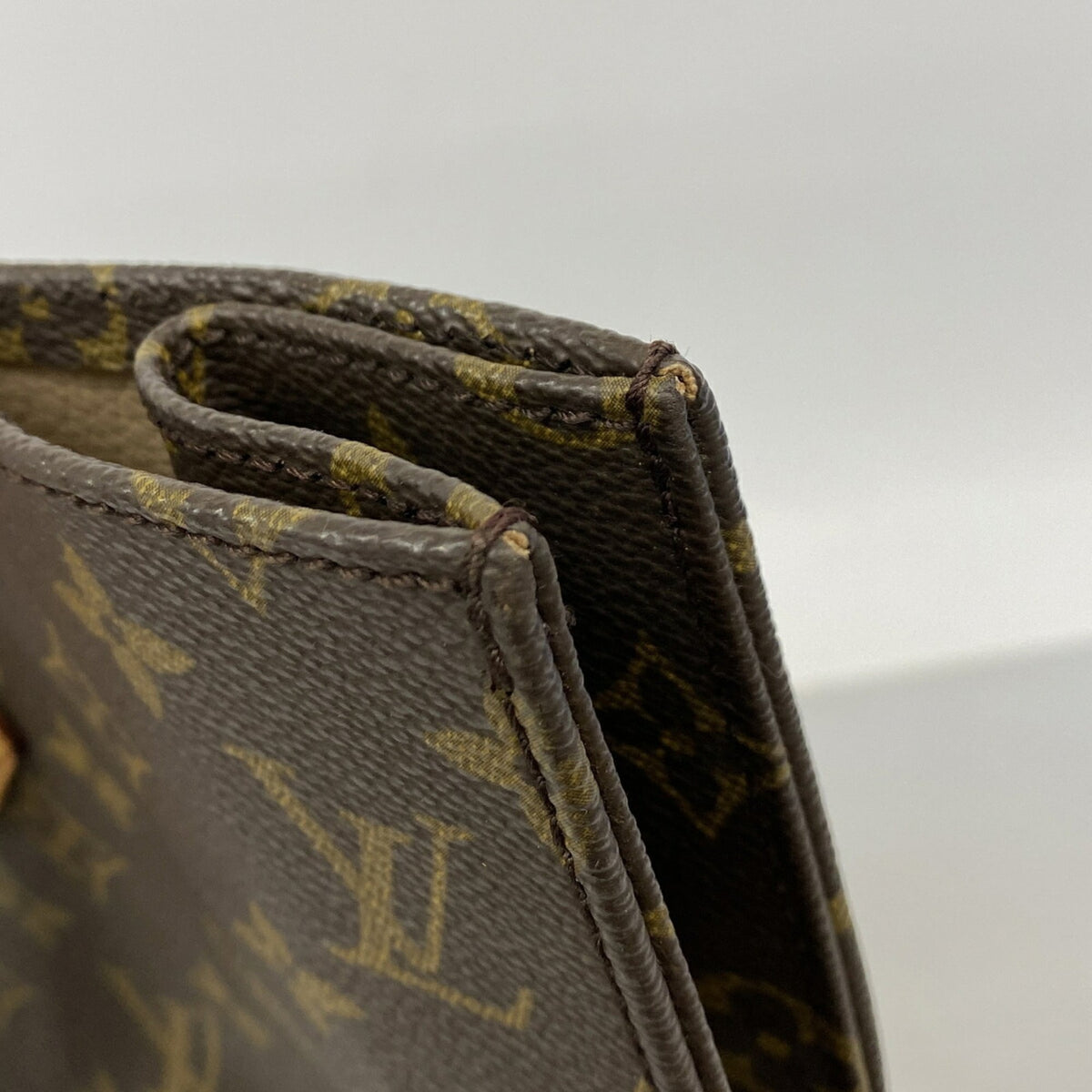 Louis Vuitton Brown Tote Bag (Pre-Owned)