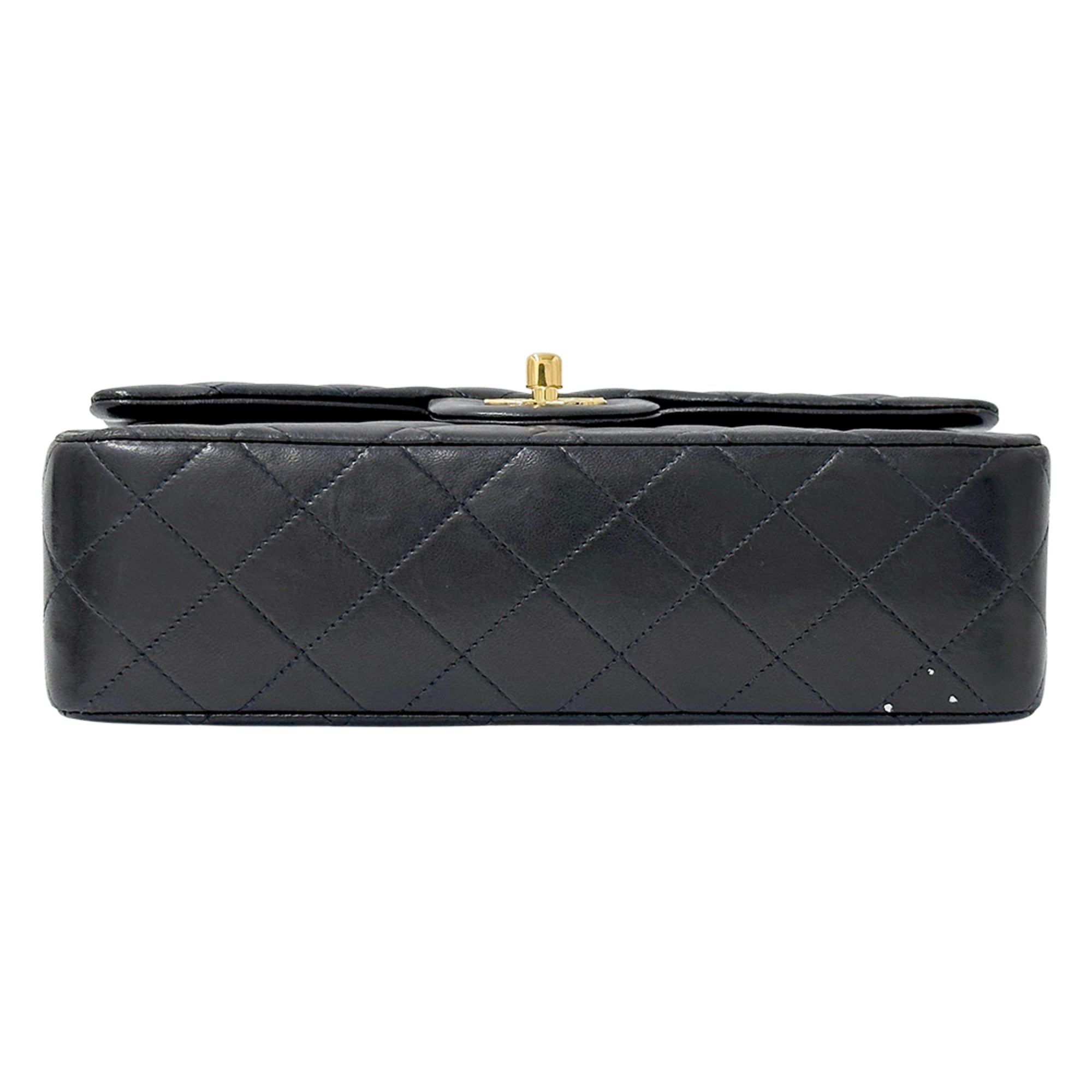 Chanel Black Handbag Shoulder Bag (Pre-Owned)