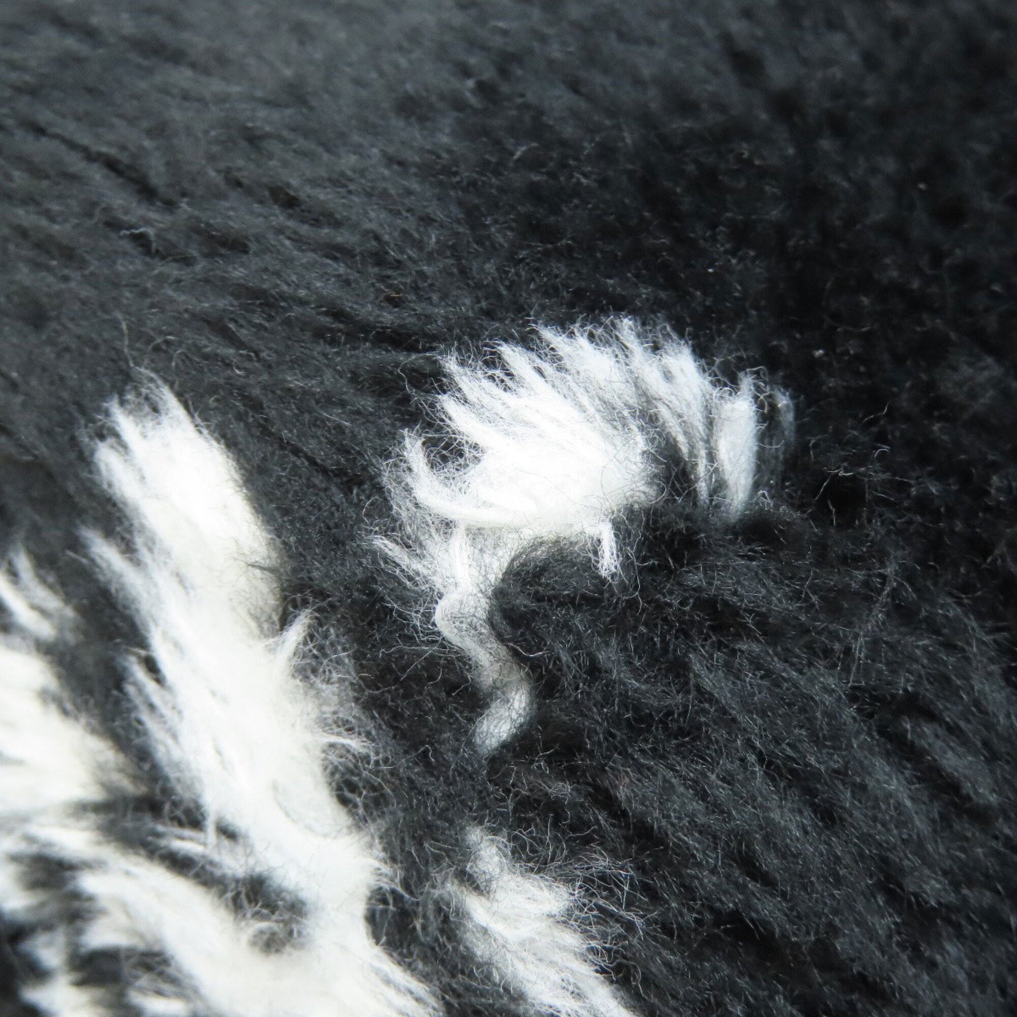 Balenciaga Black Fur Handbag (Pre-Owned)