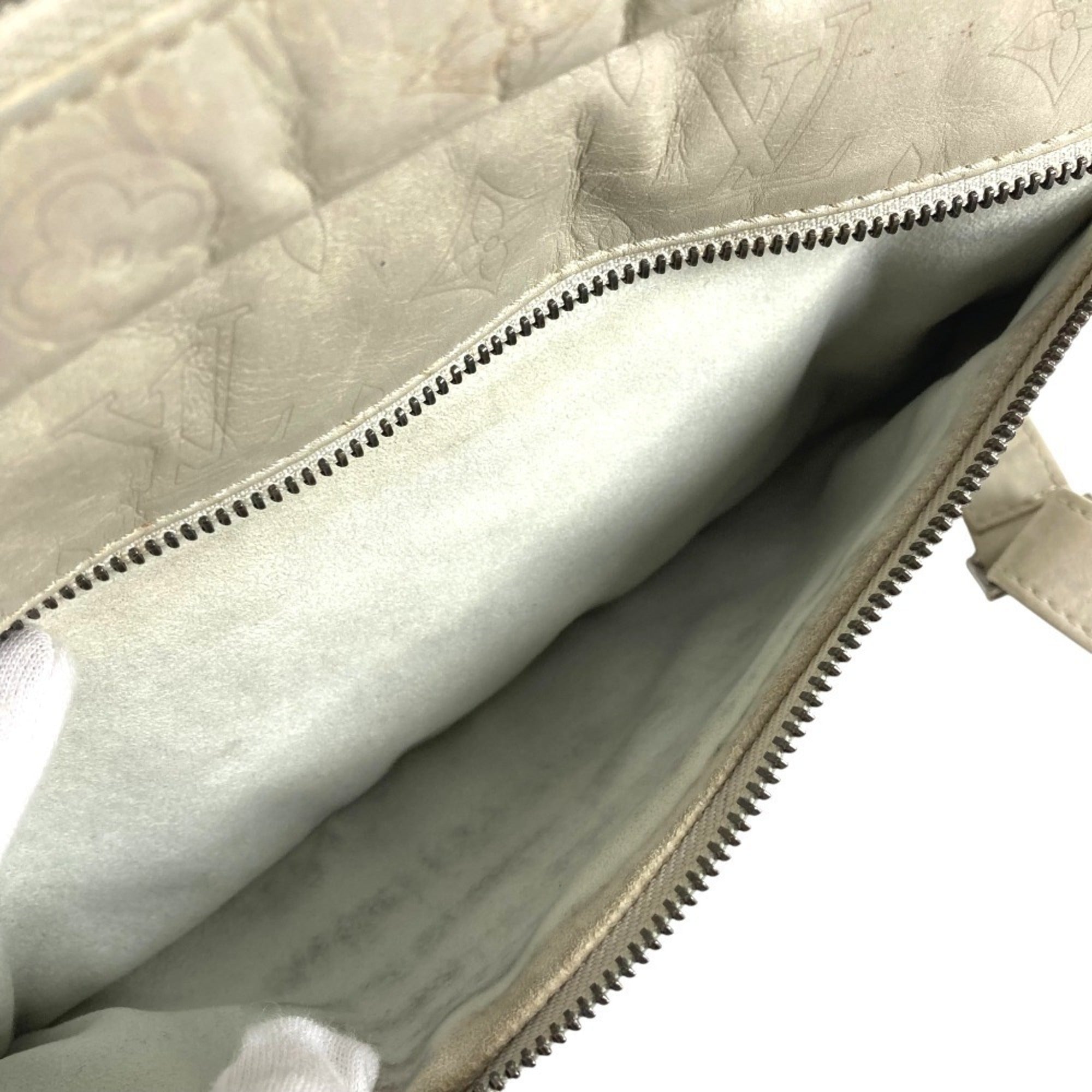 Louis Vuitton Light Gray Leather Pochette Shoulder Bag (Pre-Owned)