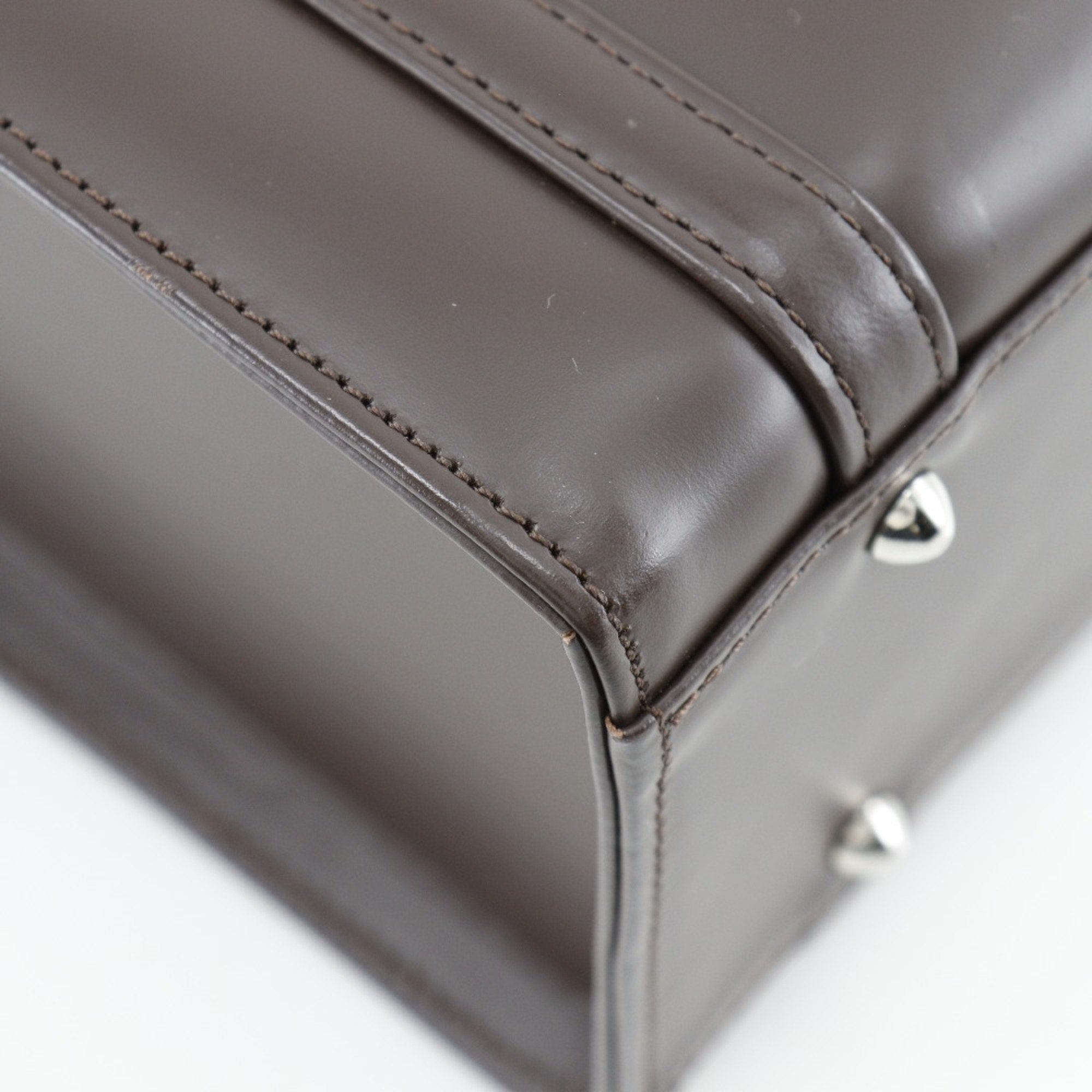 Burberry Brown Leather Handbag (Pre-Owned)