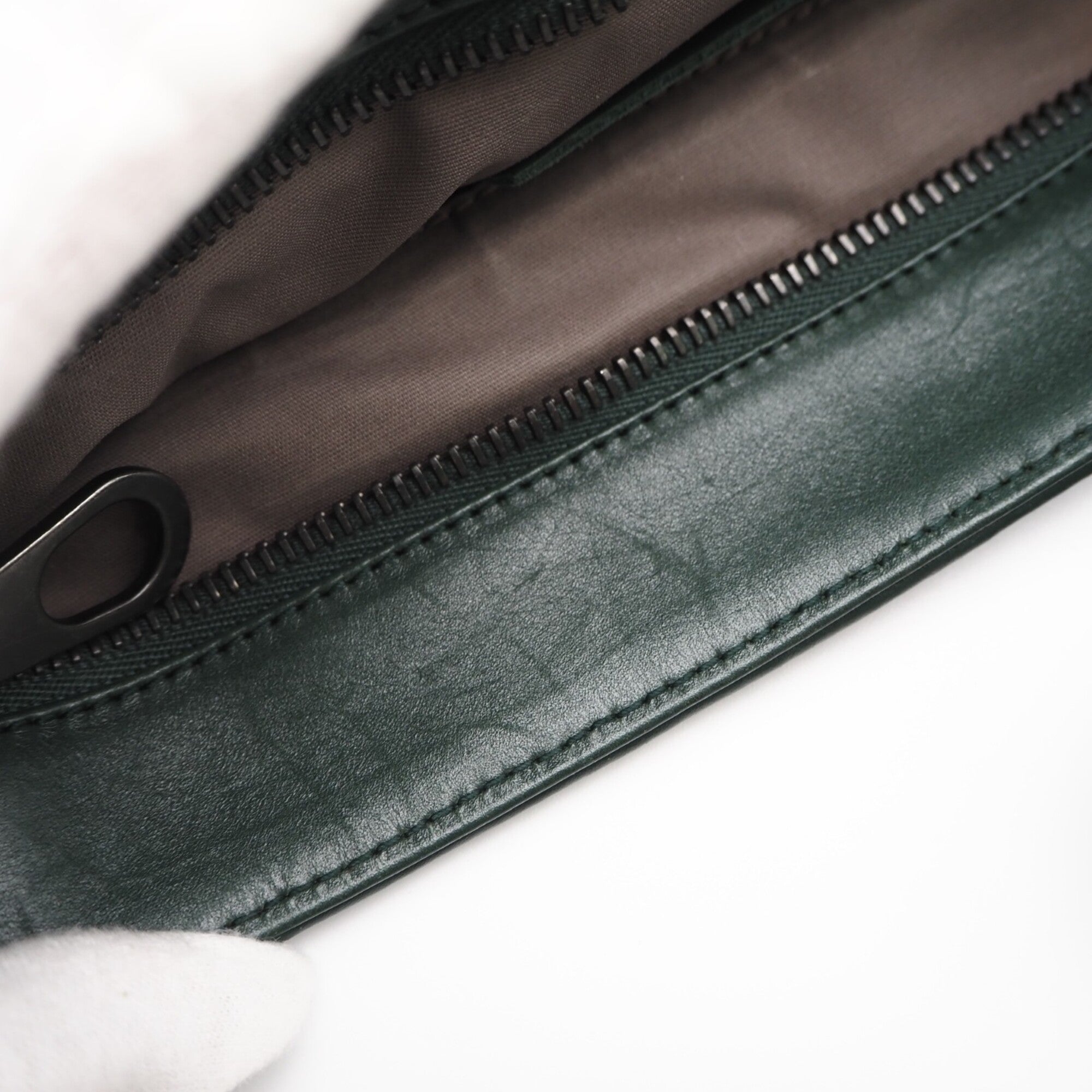 Bottega Veneta Intrecciato Black Green Leather Shoulder Bag (Pre-Owned)