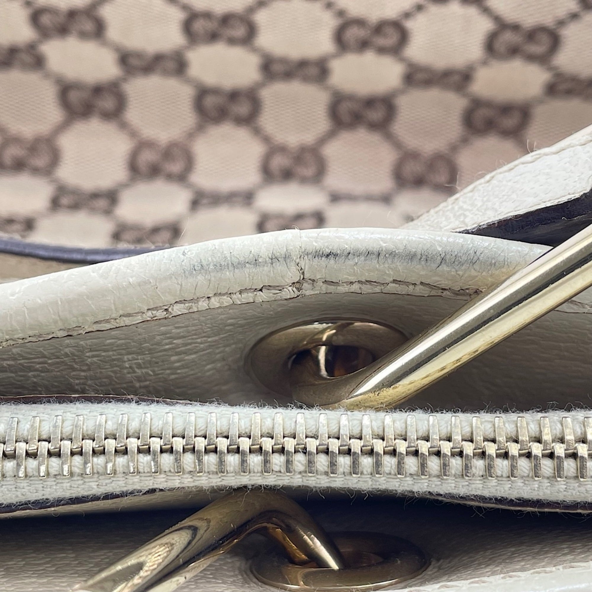 Gucci Beige Handbag (Pre-Owned)