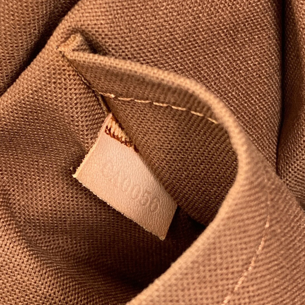 Louis Vuitton Brown Monogram Monogram Canvas Shoulder Bag (Pre-Owned)