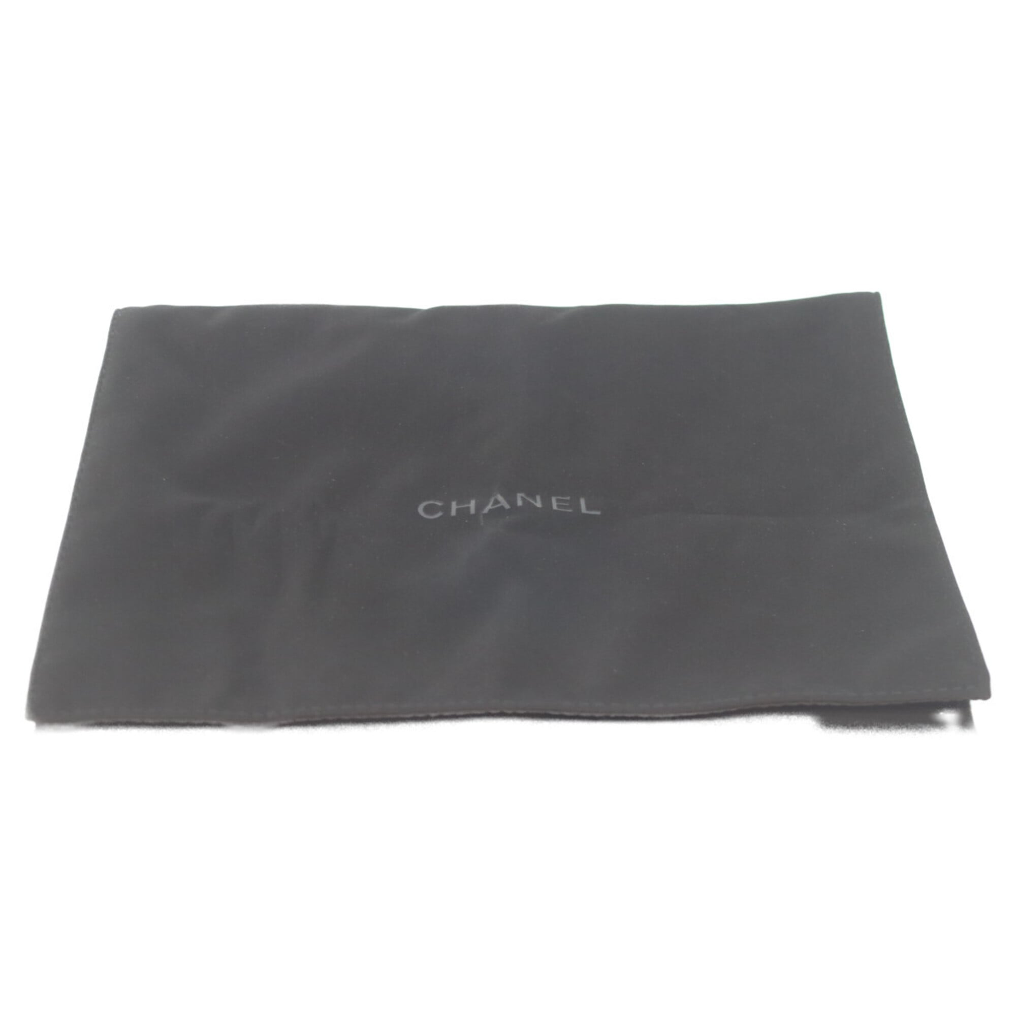 Chanel Black Grained Calfskin Shoulder Bag (Pre-Owned)