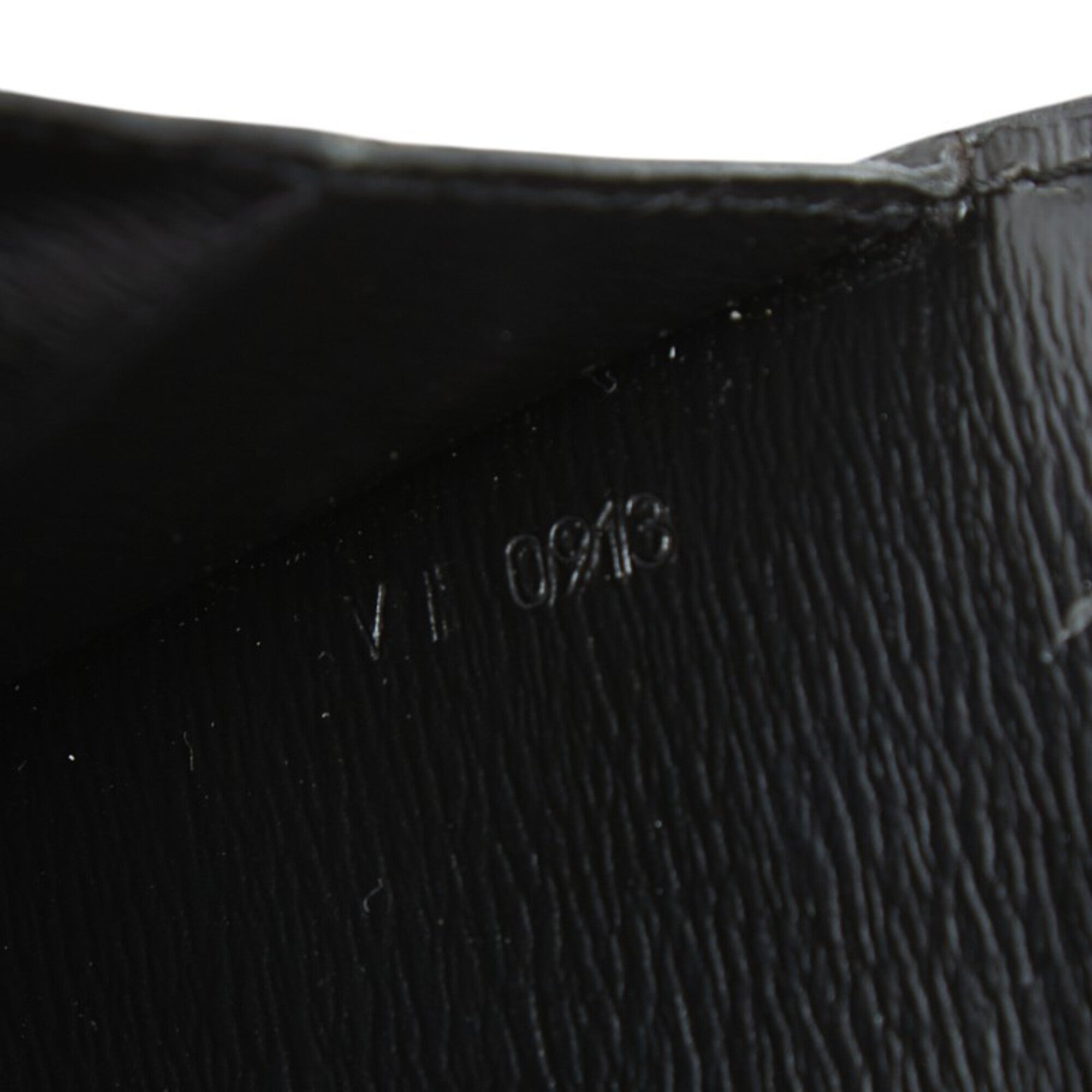 Louis Vuitton Black Noir Leather Shoulder Bag (Pre-Owned)