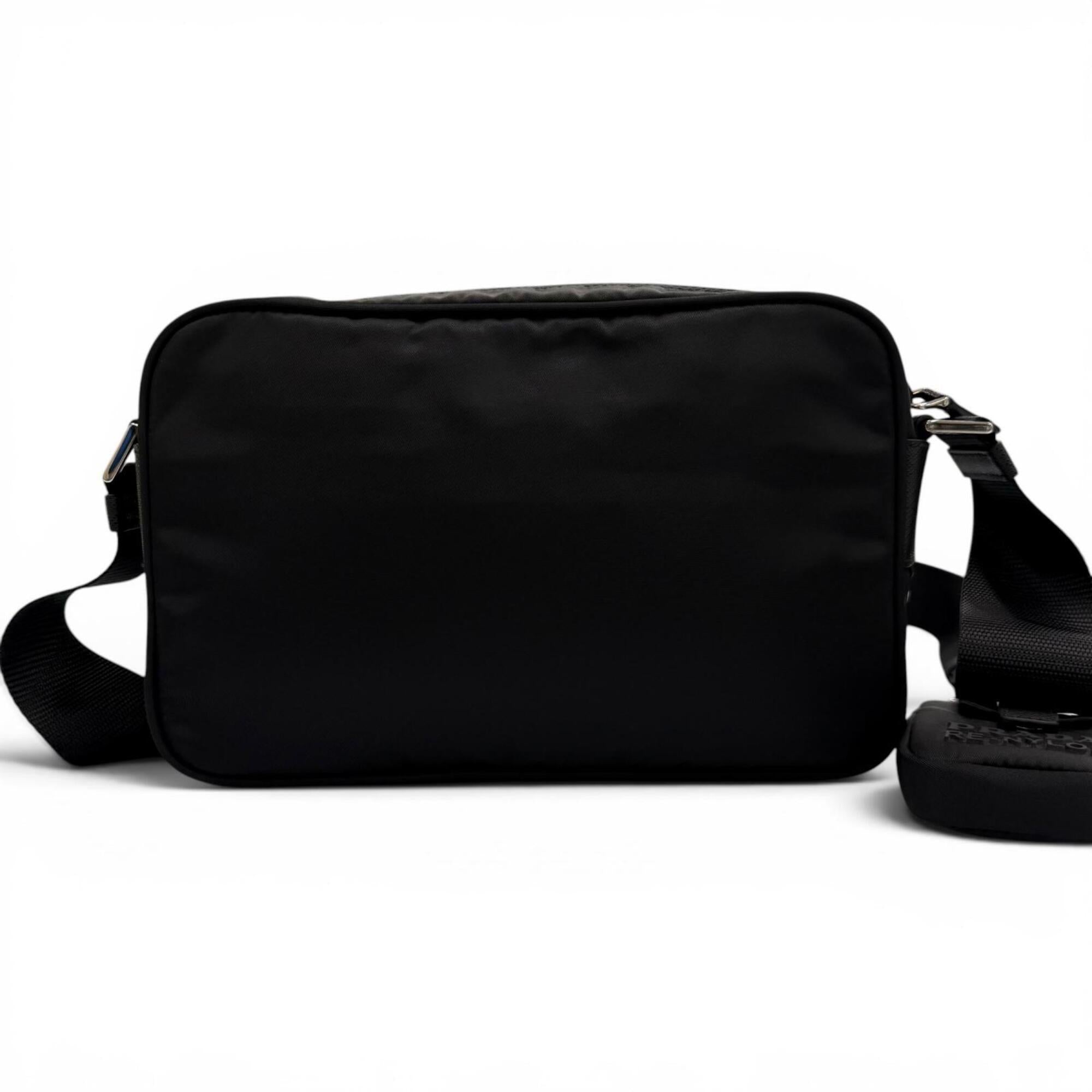 Prada Black Nylon Shoulder Bag (Pre-Owned)