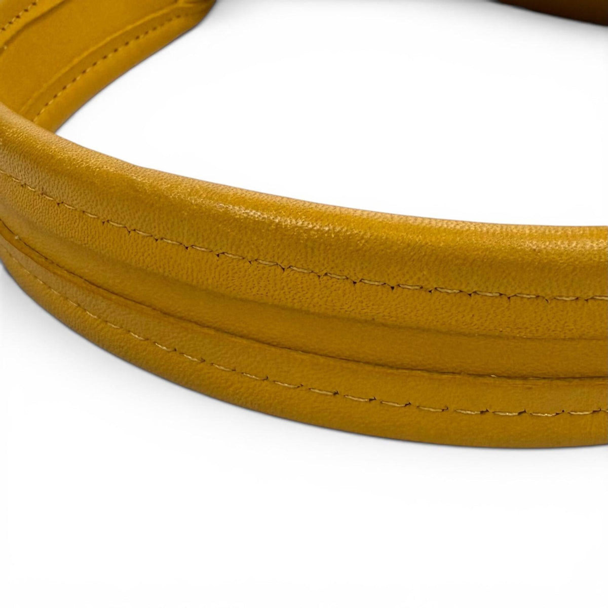 Coach Mustard Leather Shoulder Bag (Pre-Owned)
