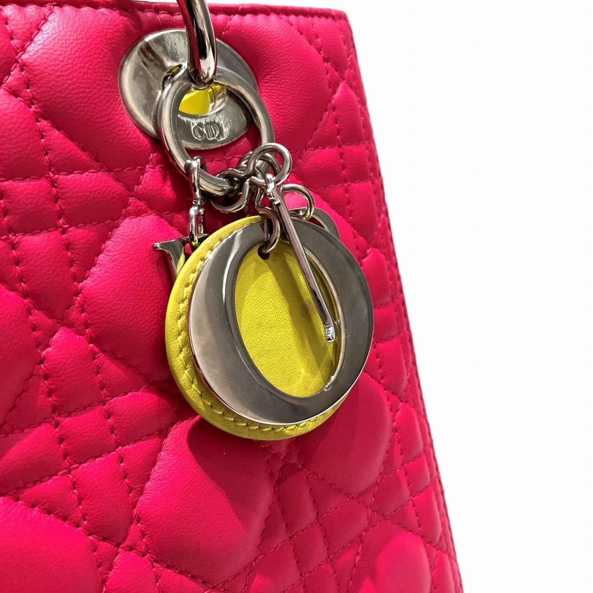 Christian Dior Red Color Leather Handbag (Pre-Owned)