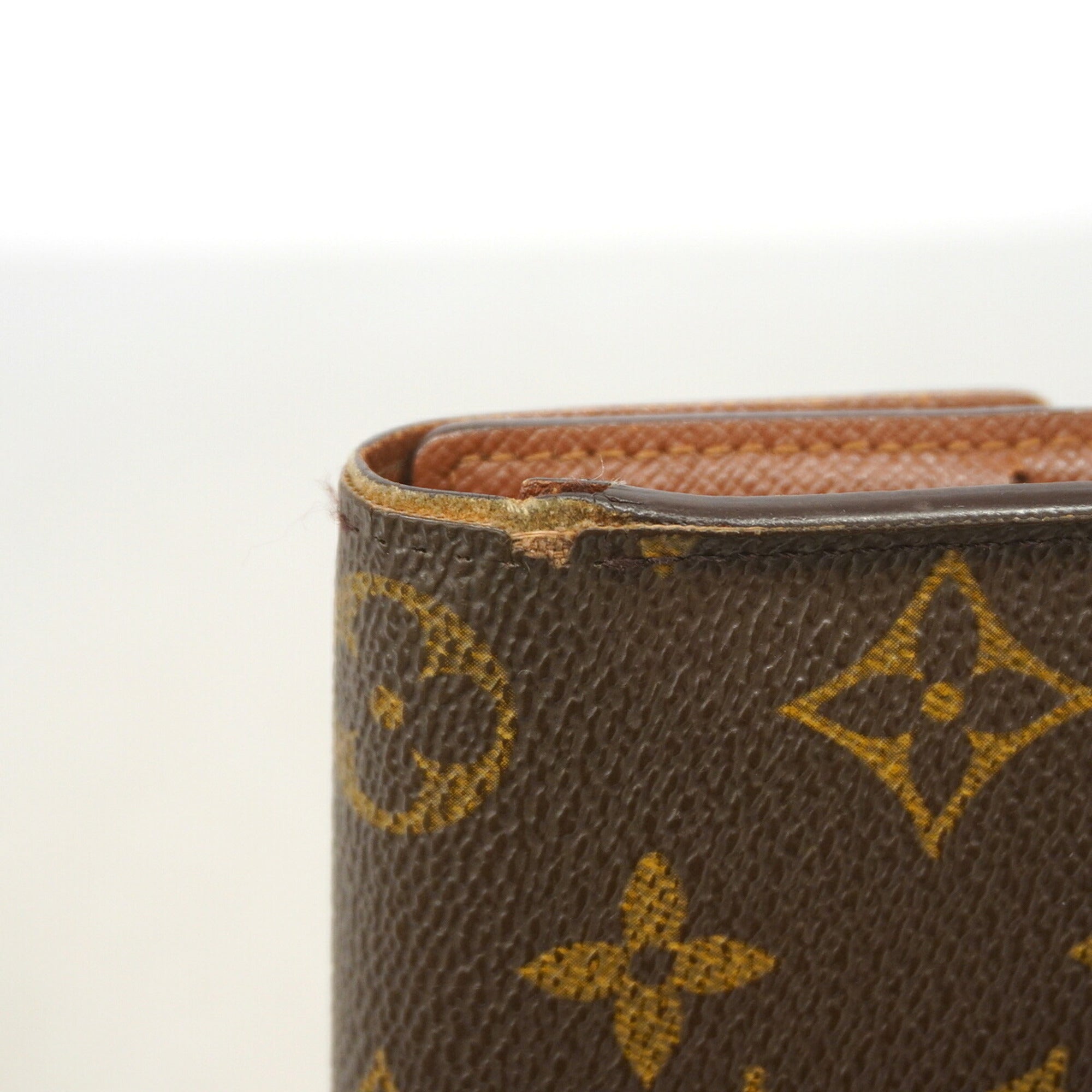 Louis Vuitton Brown Long Wallet (Tri-Fold) (Pre-Owned)